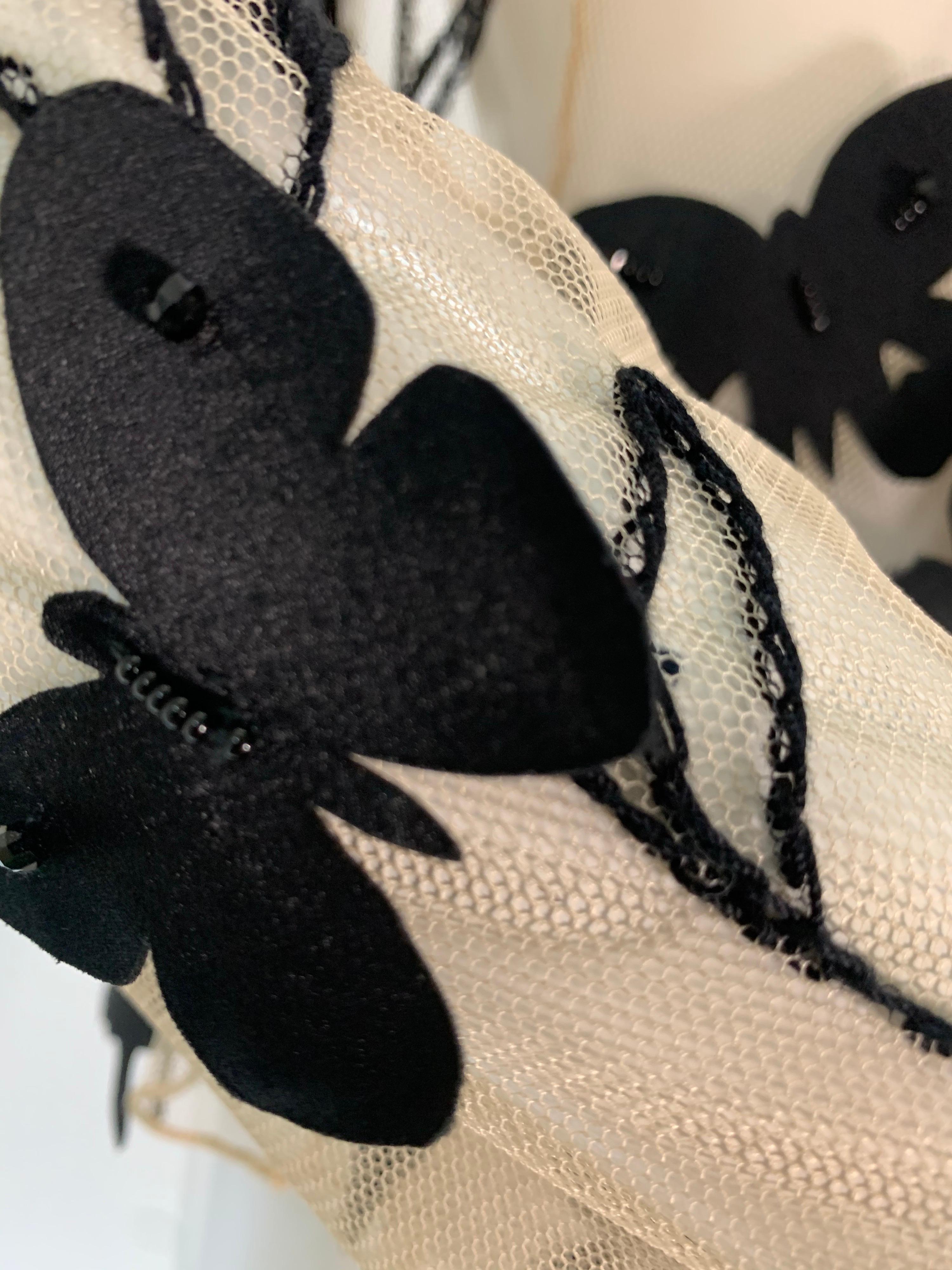 Torso Creations Hautfarbene & schwarze bestickte Bluse aus Tüll mit Schmetterlingsapplikationen in Schwarz  im Zustand „Hervorragend“ im Angebot in Gresham, OR