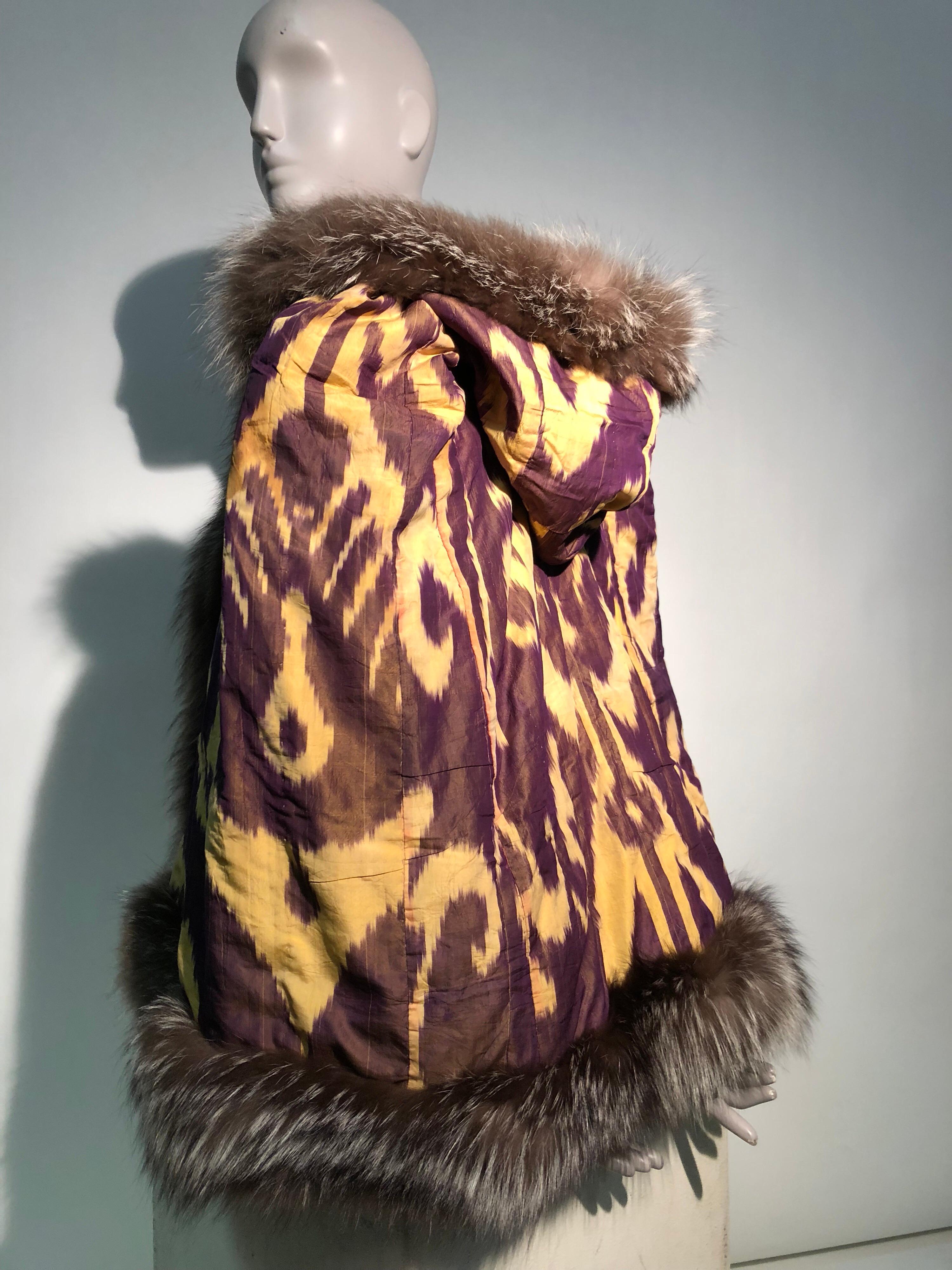 Torso Creations Silk Ikat 1930s Style Caplet W/ Hood & Fox Fur Trim  For Sale 6