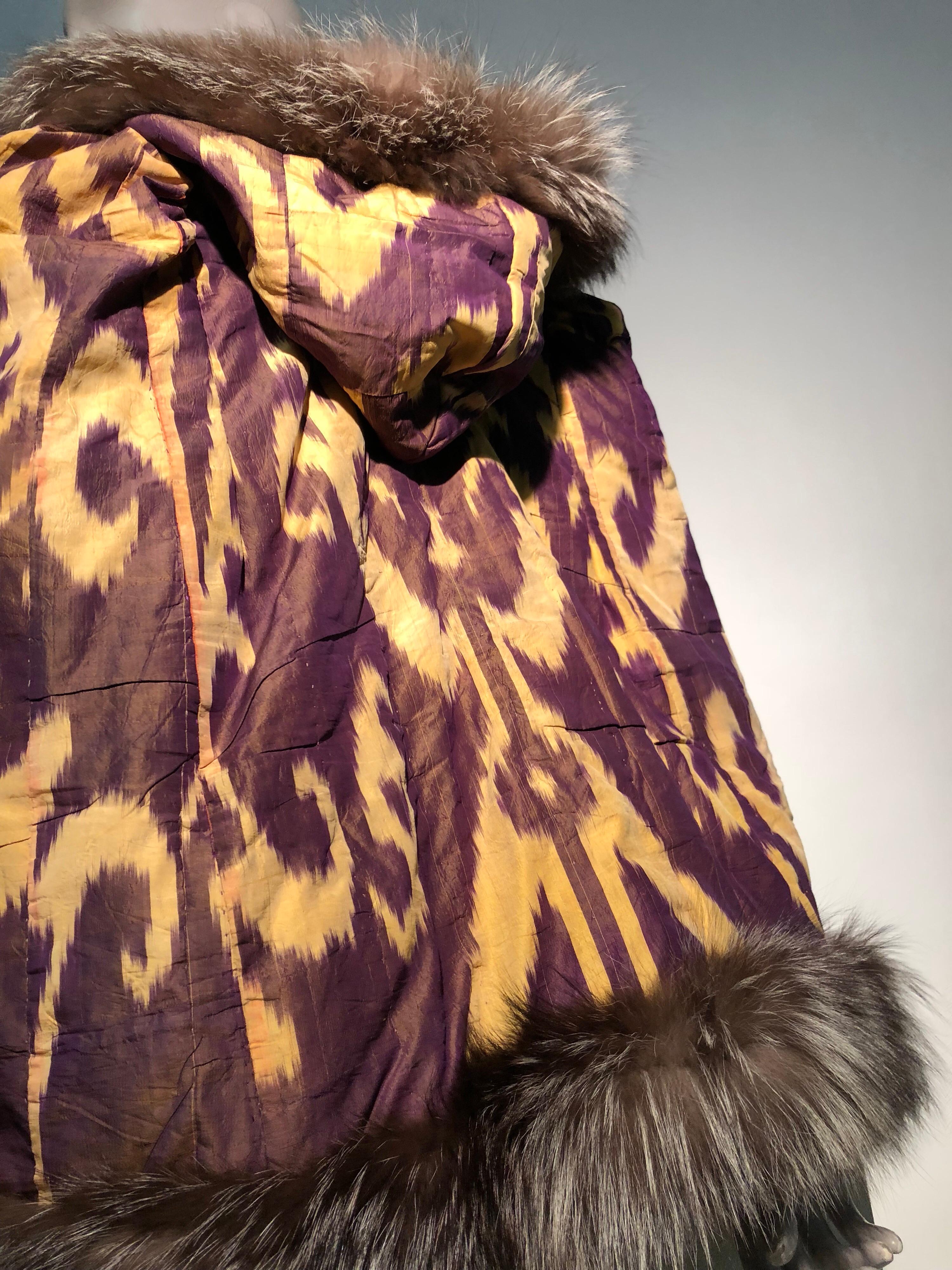 Torso Creations Silk Ikat 1930s Style Caplet W/ Hood & Fox Fur Trim  For Sale 7