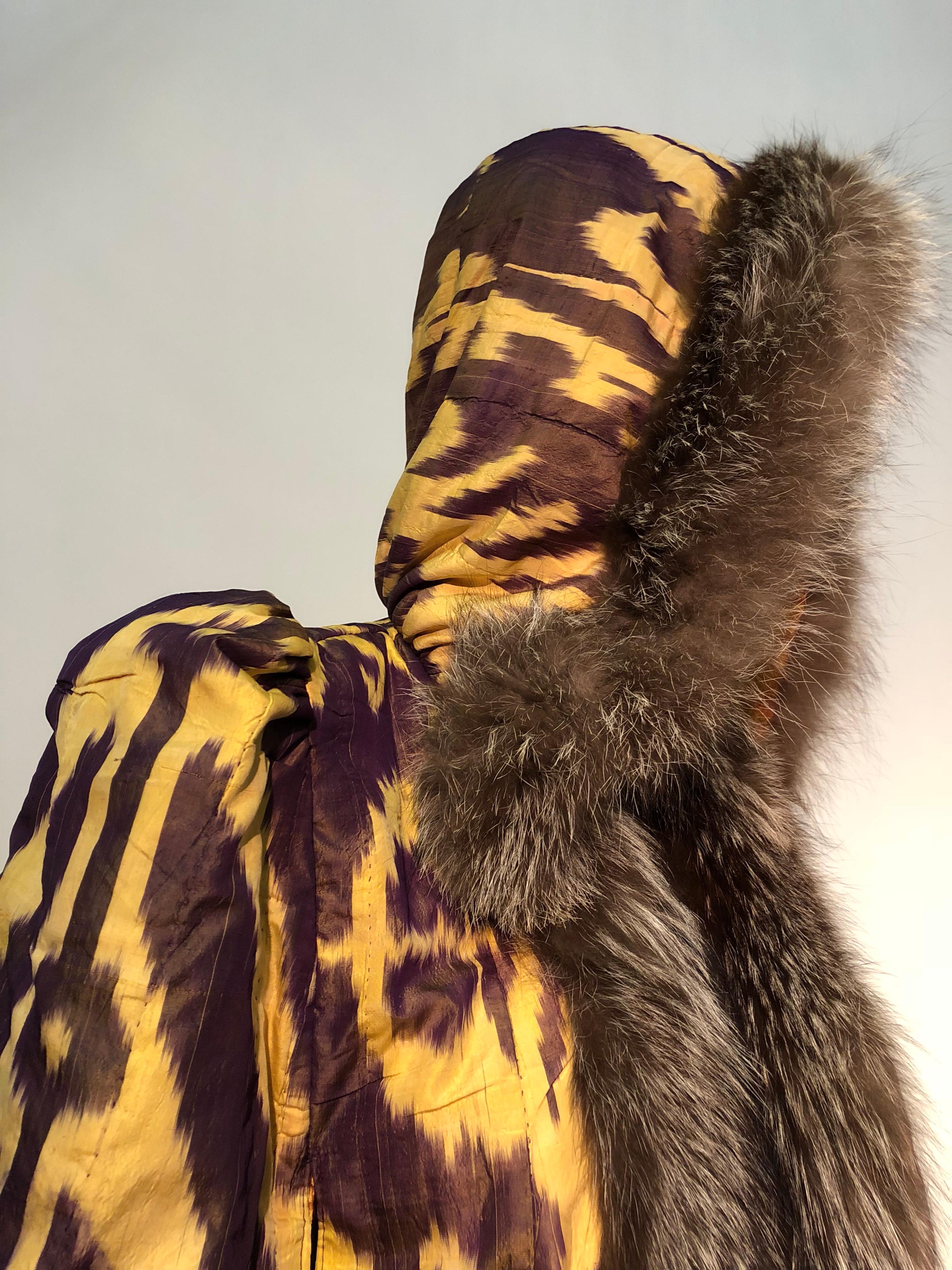 Torso Creations Silk Ikat 1930s Style Caplet W/ Hood & Fox Fur Trim For Sale 13