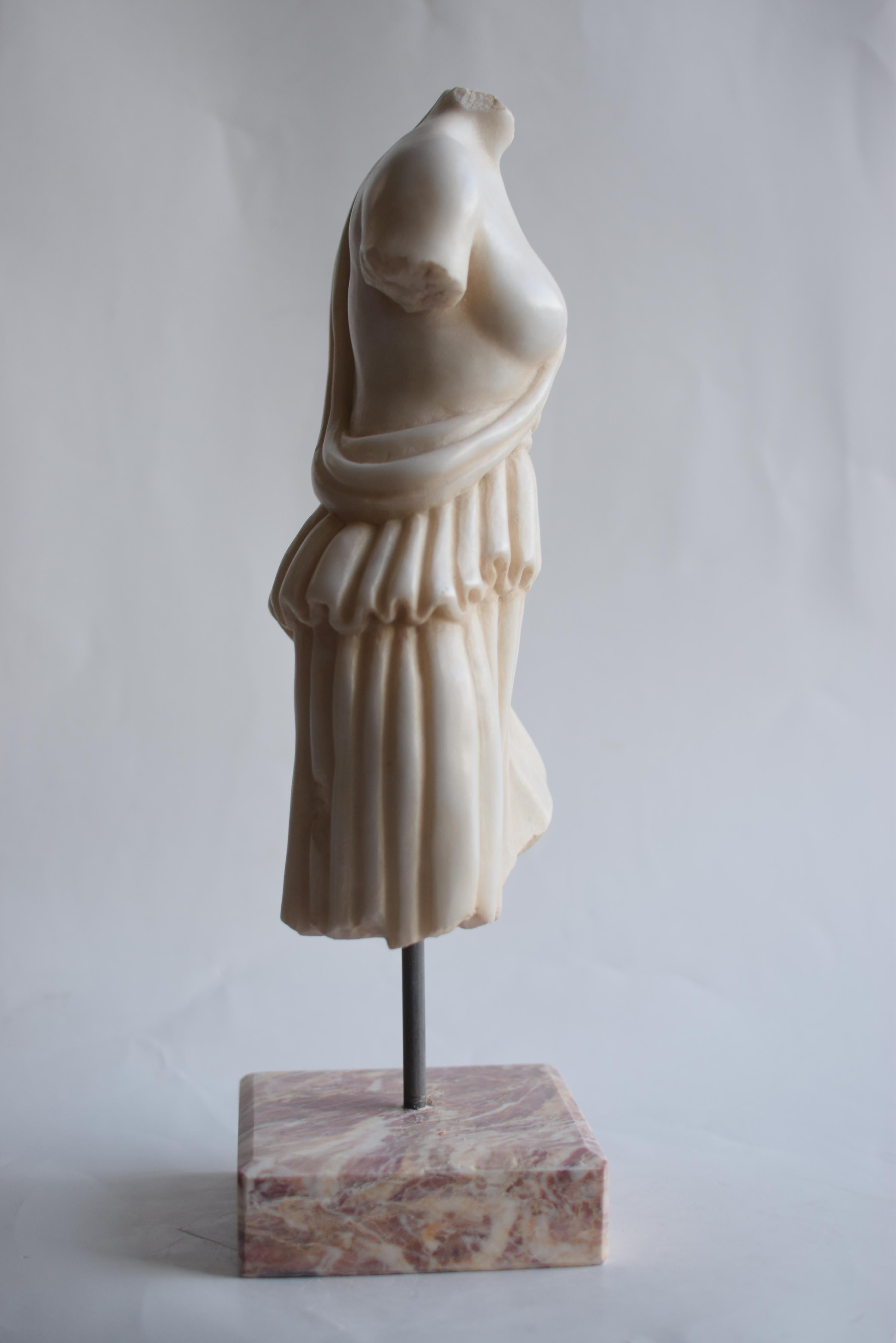 Greco Roman Female toga torso carved from white Carrara marble For Sale