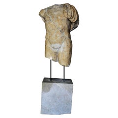Torso de mármol amarillo antiguo 147 cm