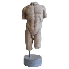 Torso maschile classico aus Keramik – Sockel aus Marmo – Miniatur – hergestellt in Italien 