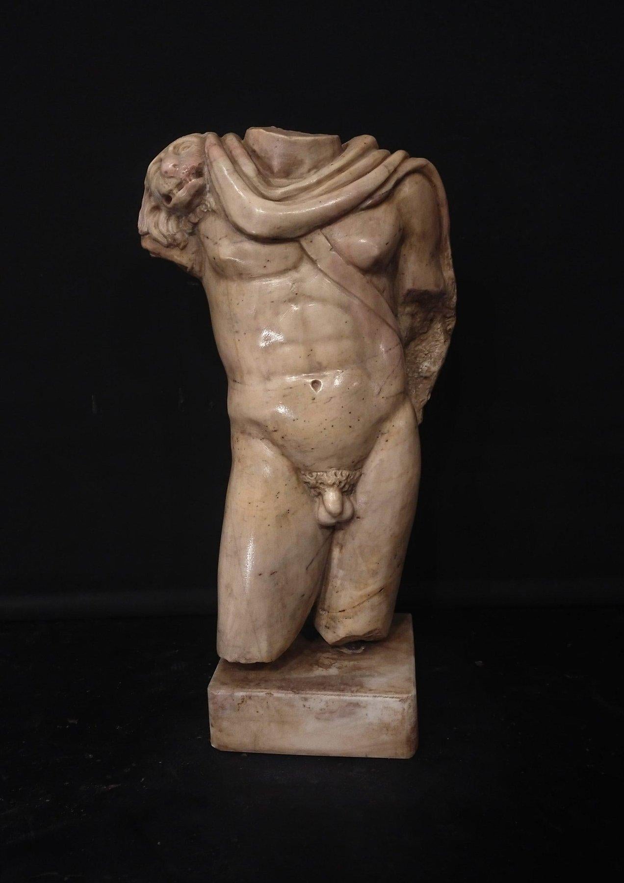 Torso de Apolo en mármol Amarillo Antiguo, escultura de mármol, H.47 cm. Mármol en venta