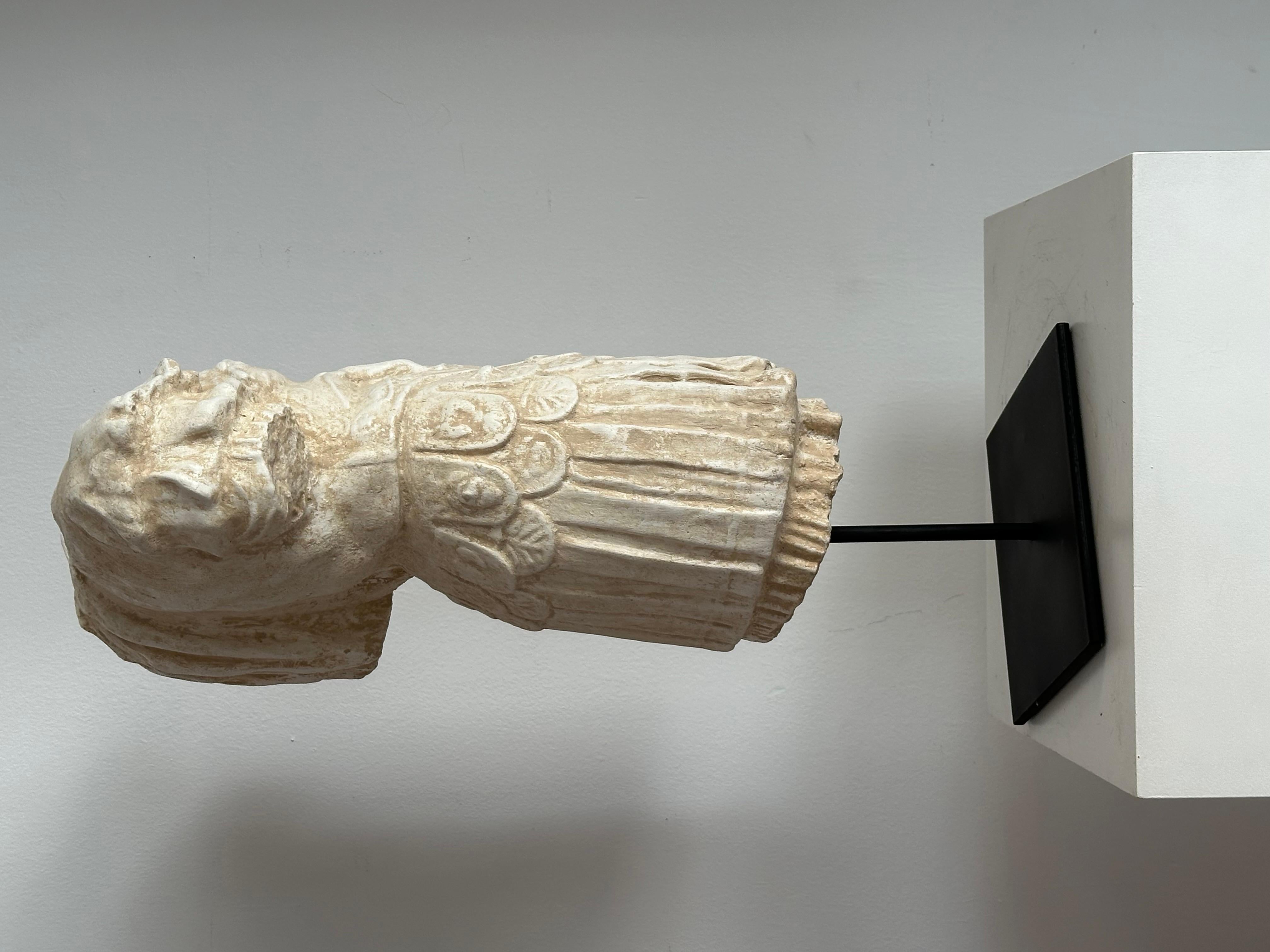 Torso des Kaisers im antiken römischen Stil  (Klassisch-römisch) im Angebot