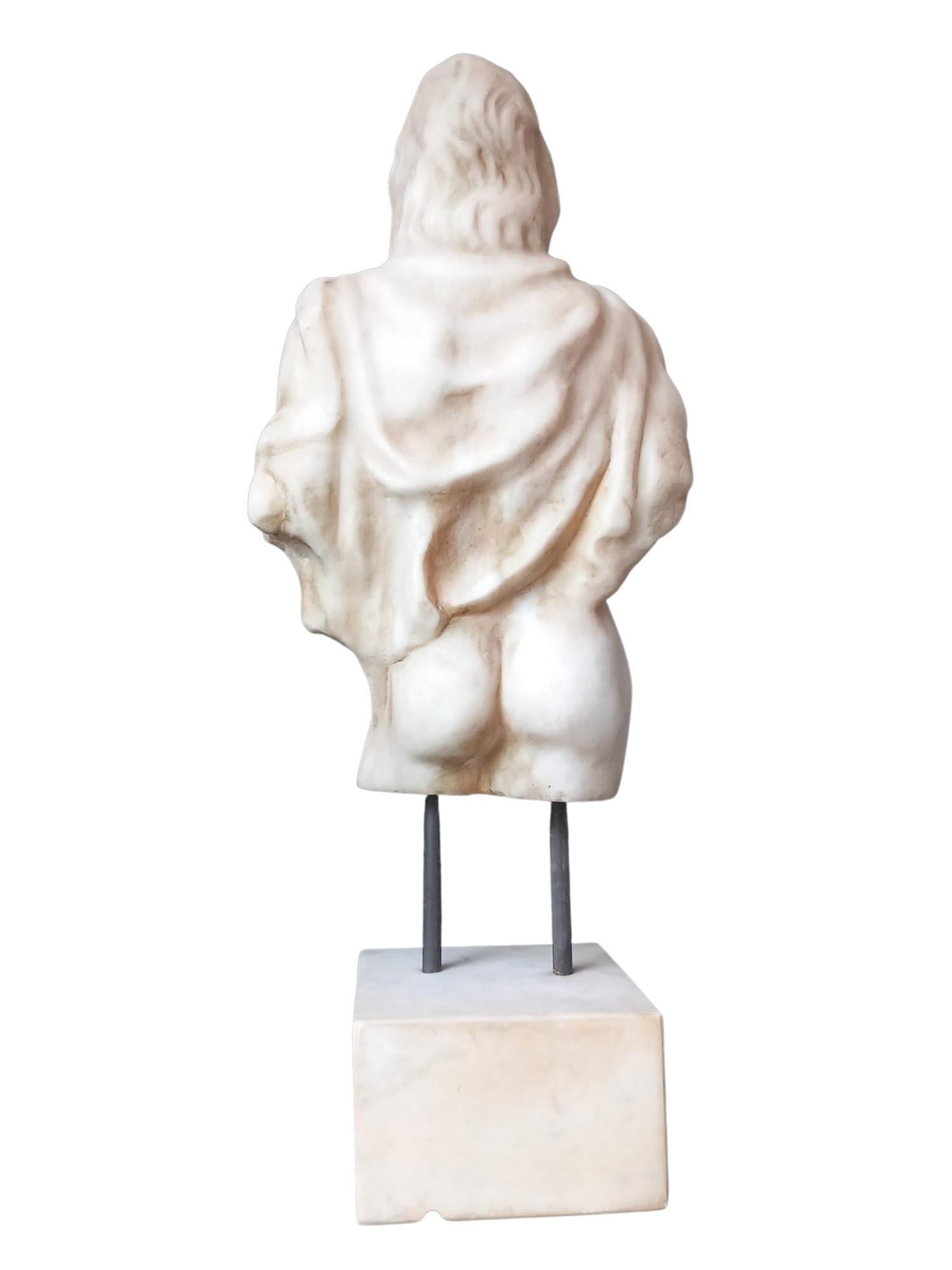 Refined torso statue of Ercole Massimo di Marco (Heracles for the Greeks) demigod hero endowed with exceptional strength. His labors became the symbol of the sacrifices that the exercise of virtue requires.Torso of Hercules in white Carrara marble,