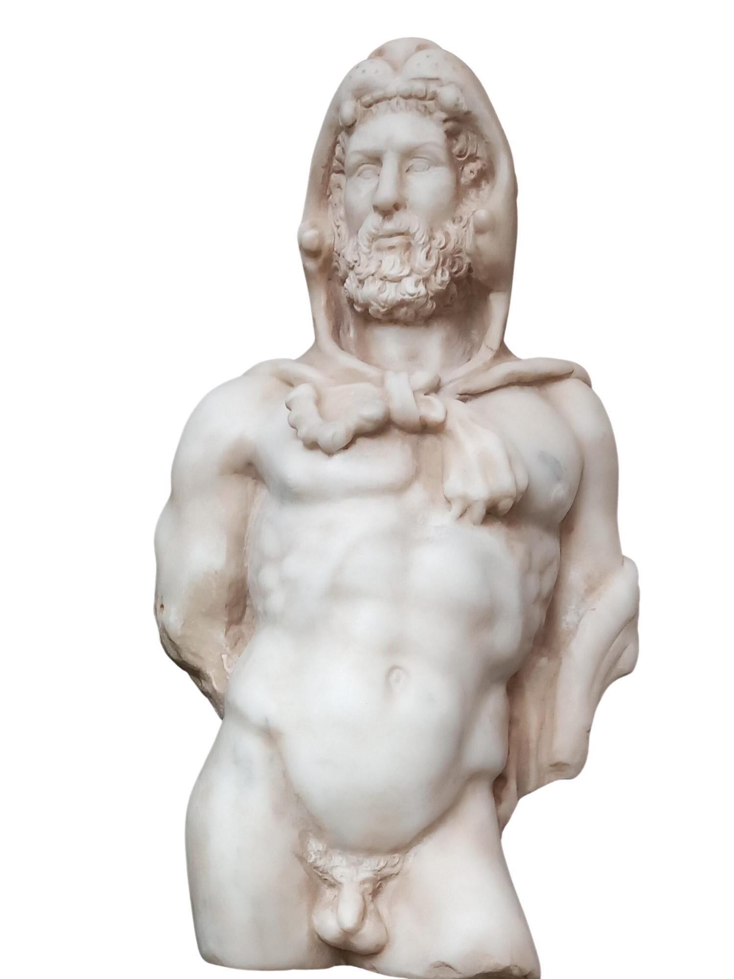 Torso of Hercules in white Carrara marble, Reproduction of Vatican museum For Sale 1