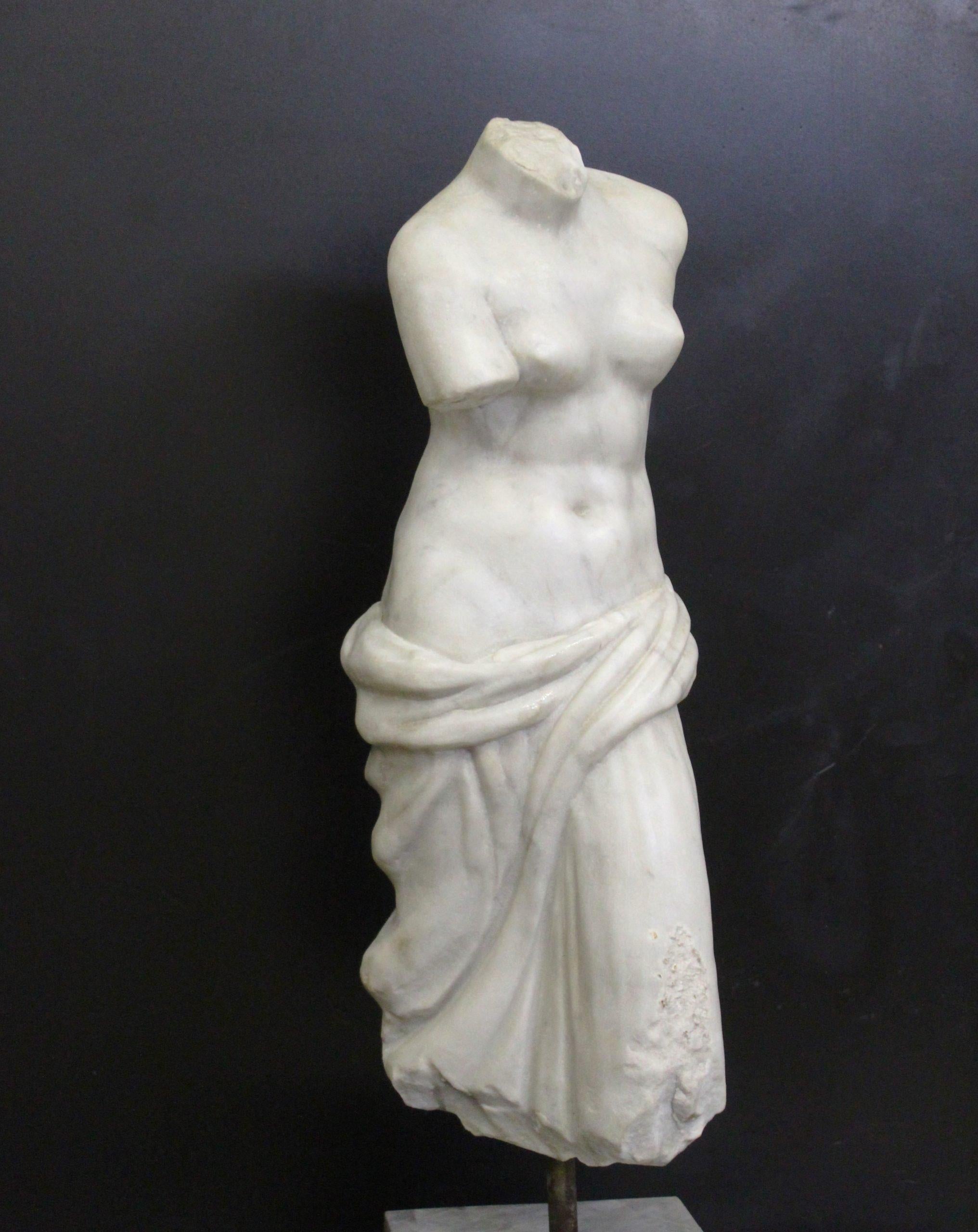 20th Century Torso sculpture of Venus, Bust in Carrara marble, sculpture in marble