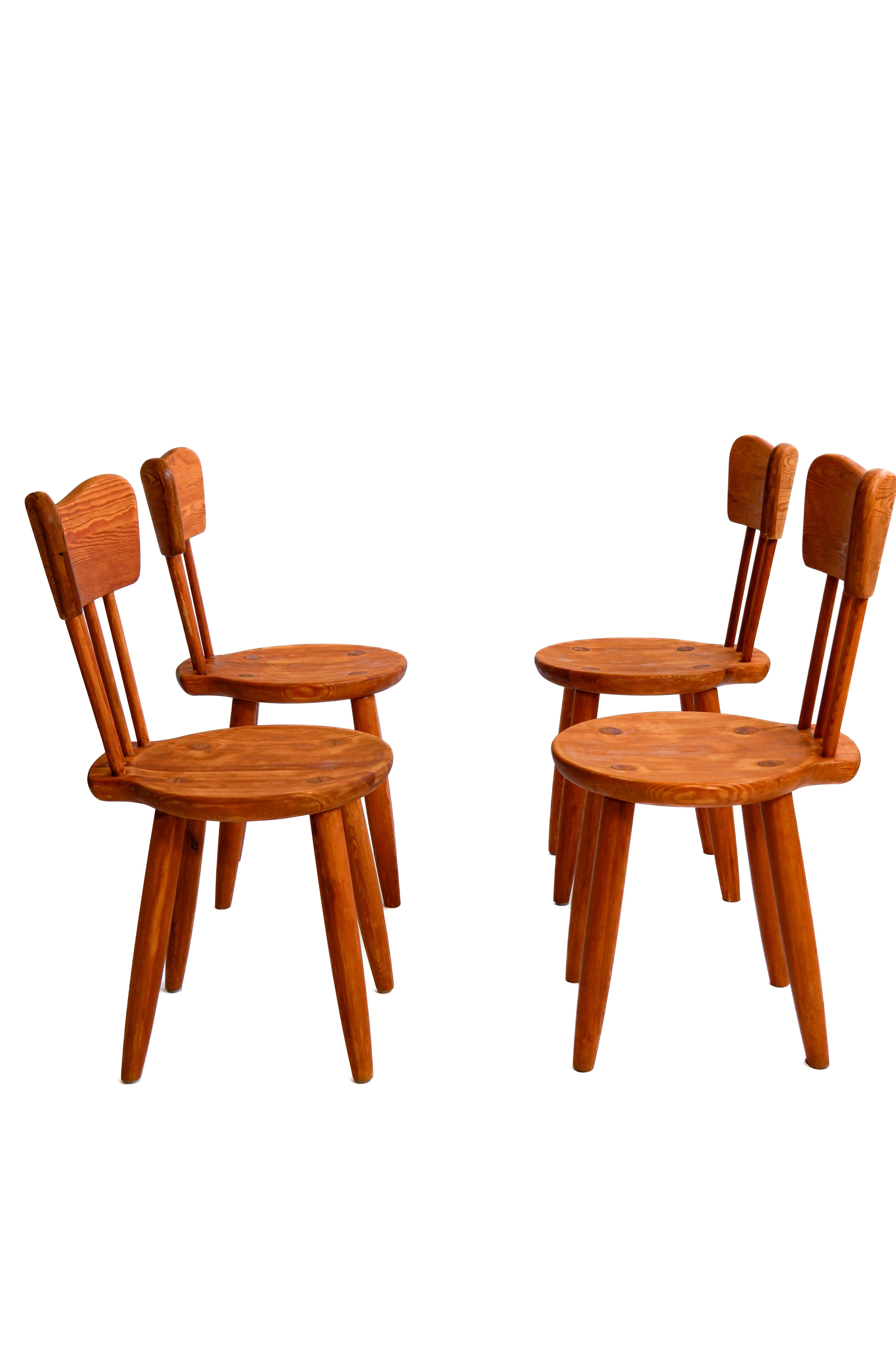 Ensemble de 4 chaises Torsten CIRCA par Steneby Hemslöjd, Suède vers 1940. en vente 1