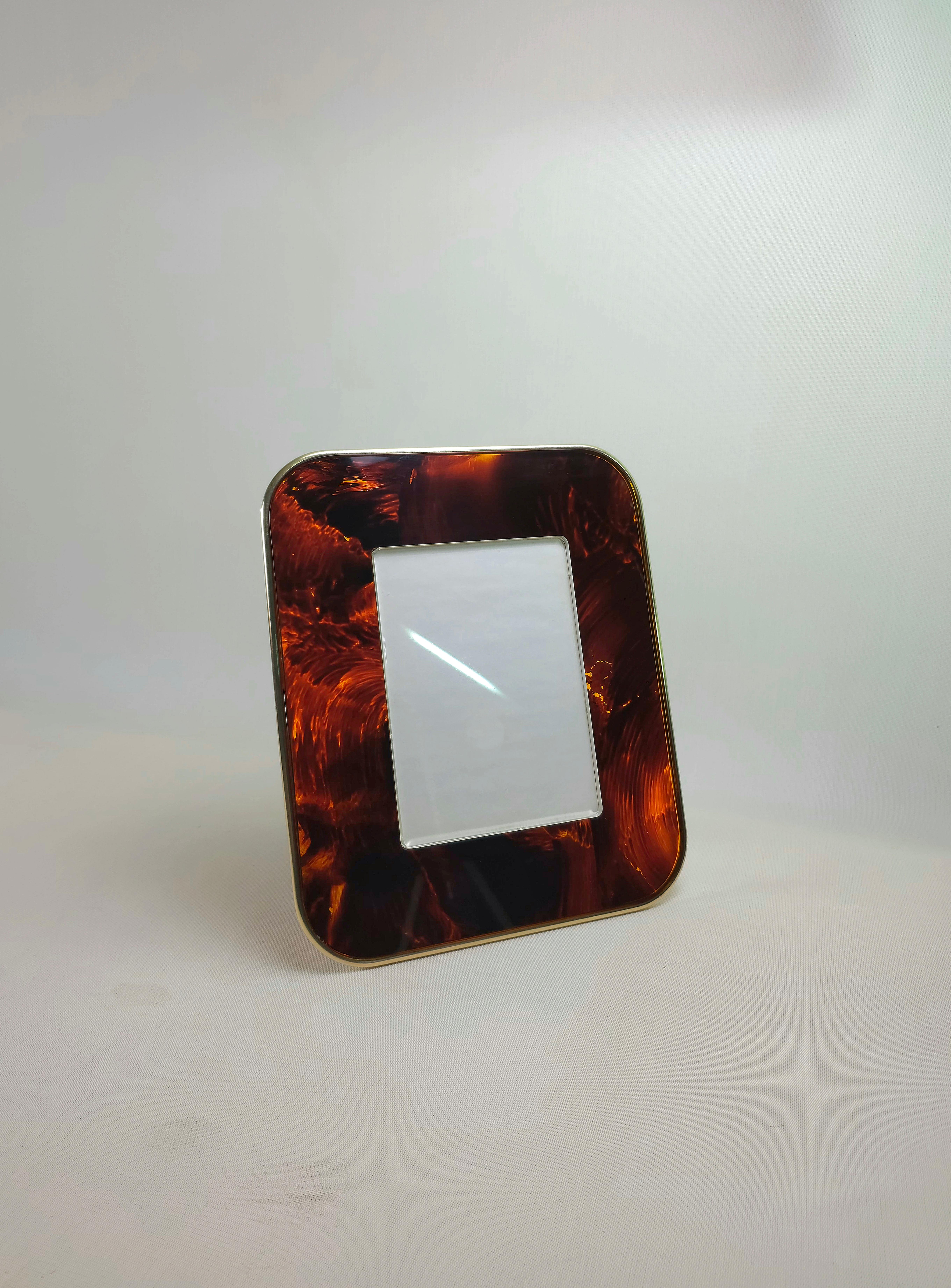 Tortoise Lucite Picture Frame Midcentury Design Italy 70s  Brass Border For Sale 4