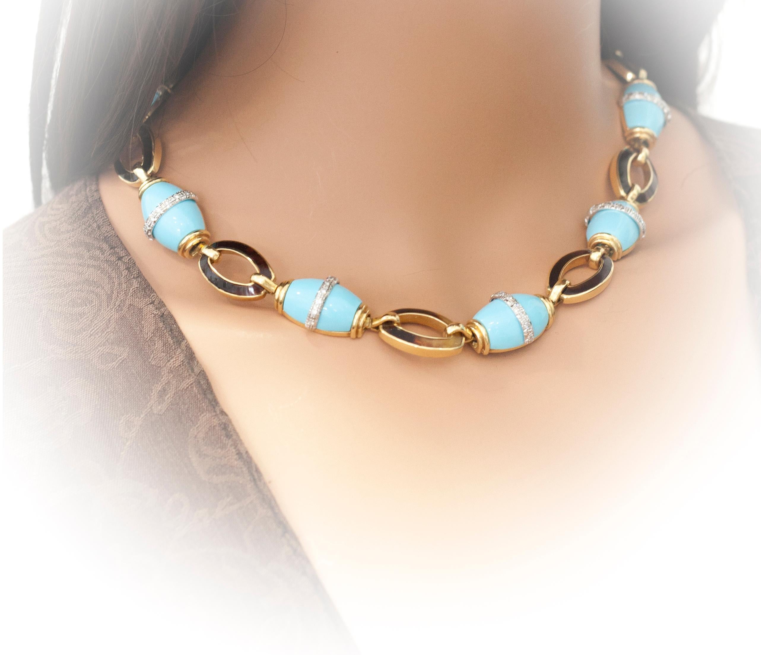 Tortoise Necklace with Turquoise and Diamonds on Yellow Gold For Sale 5