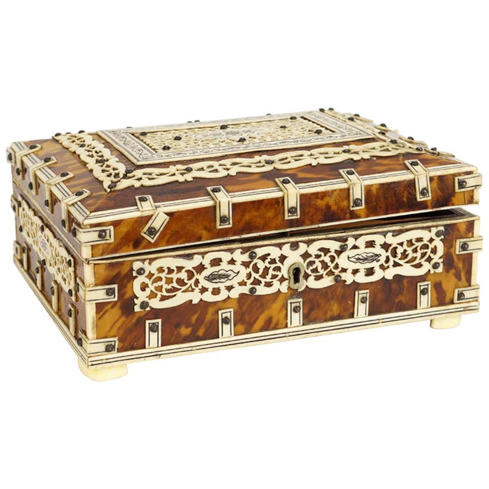 Tortise Shell Box Tortoise Shell Boxes - 57 For Sale at 1stDibs | antique tortoise shell ...