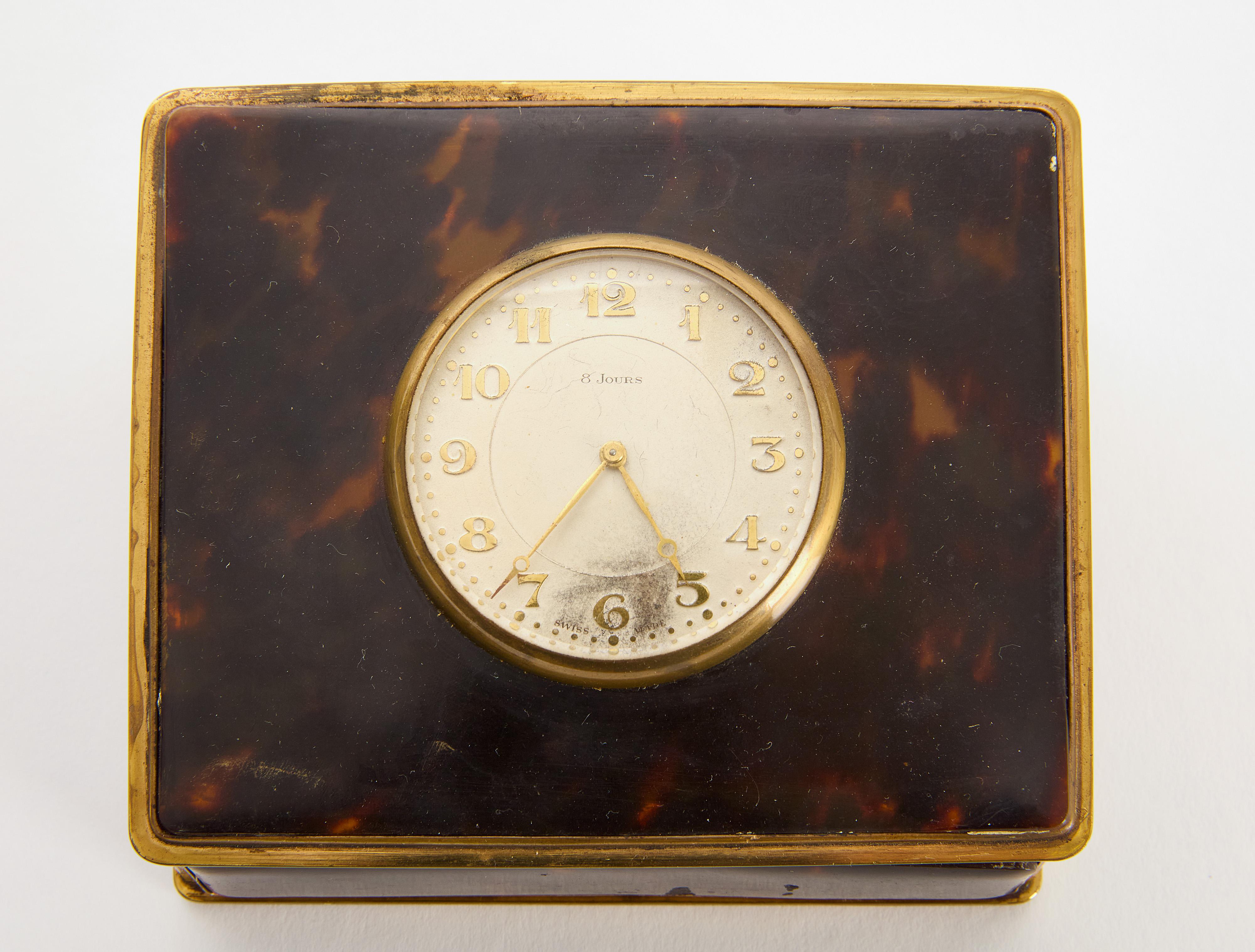 Americano Scatola da tavolo con guscio di tartaruga e orologio in vendita