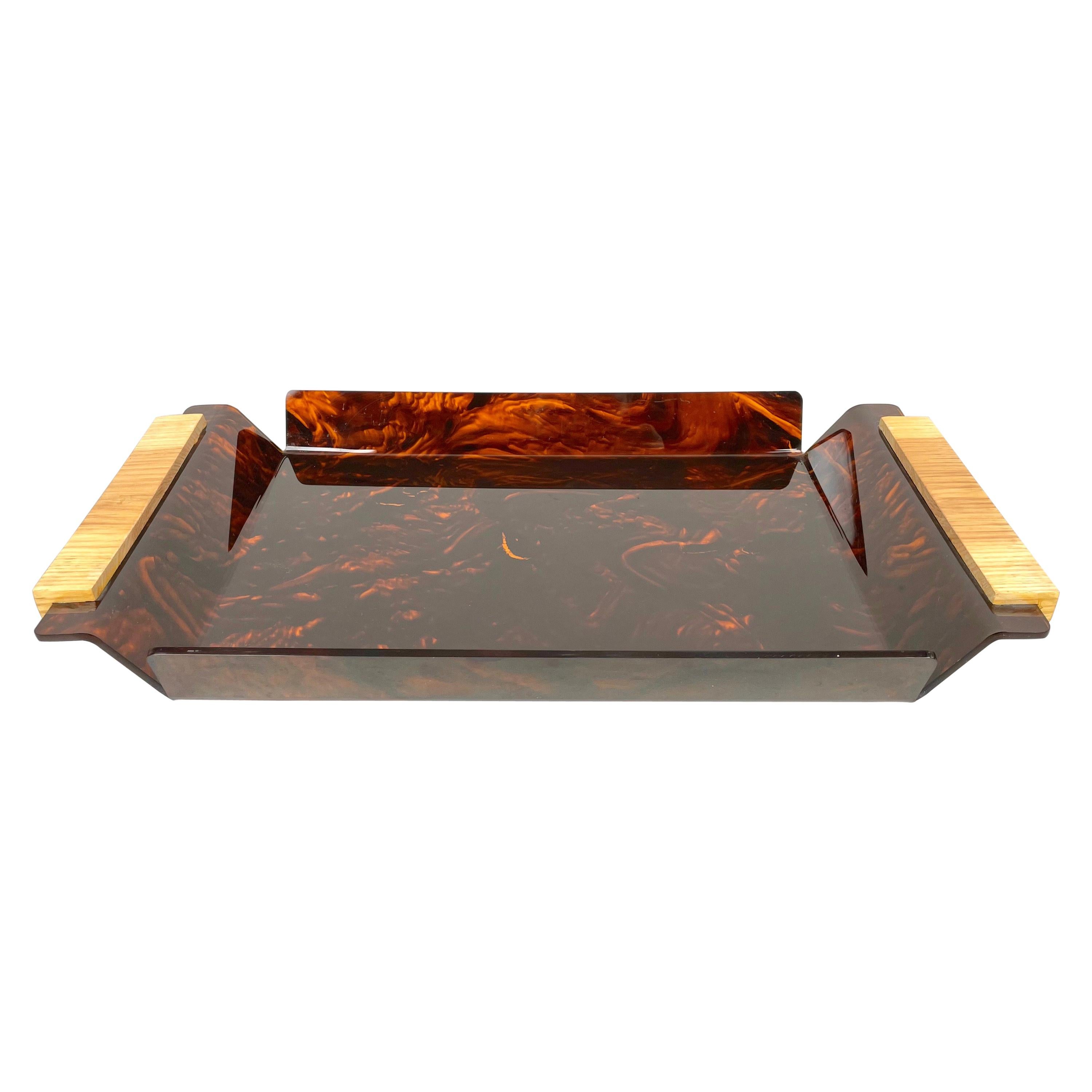 Tortoise Shell Effect Lucite and Wood Serving Tray Centerpiece, Italy, 1970s