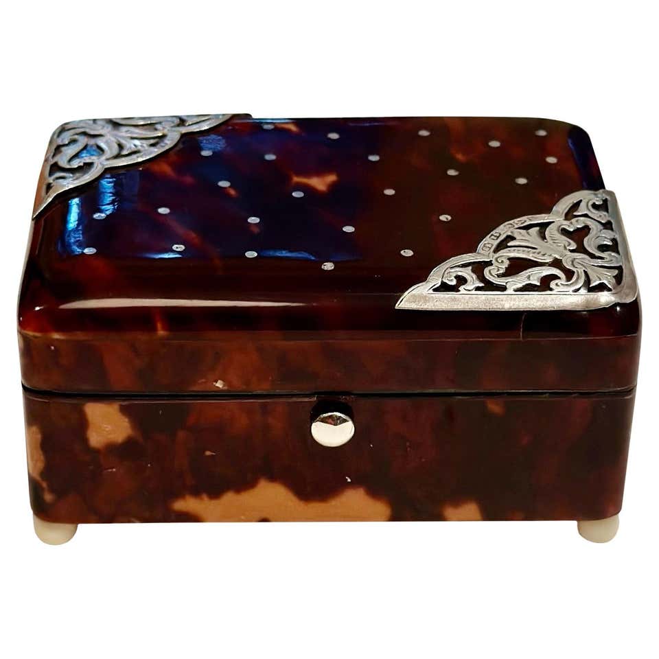 Tortise Shell Box Tortoise Shell Boxes - 78 For Sale at 1stDibs | antique tortoise shell ...