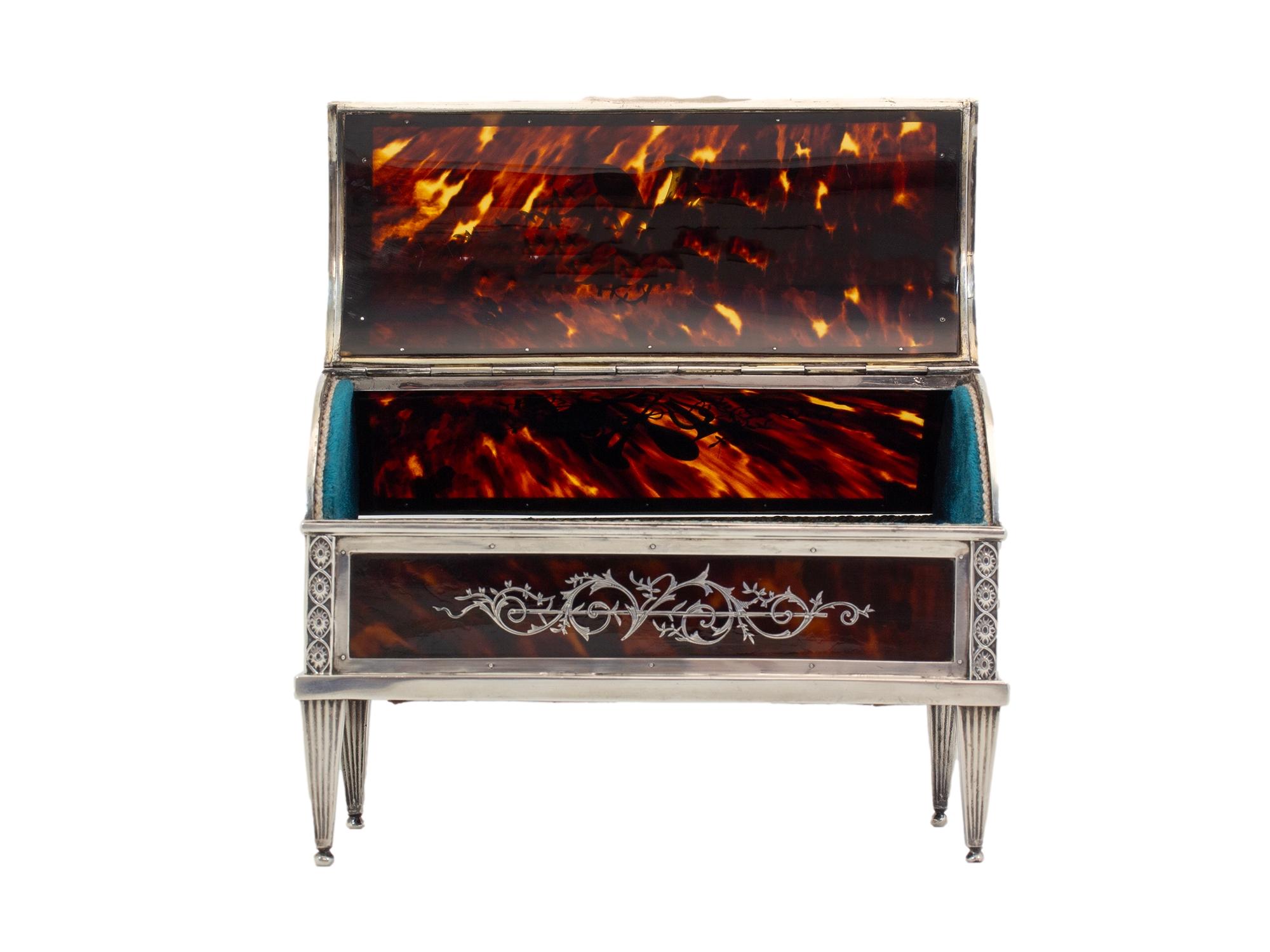 20th Century Tortoiseshell and Silver Jewellery Box William Comyns For Sale