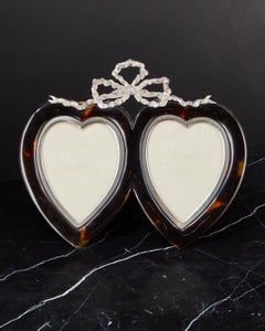 Marco antiguo para fotografía en forma de corazón de plata de ley fechado en Londres en 1897