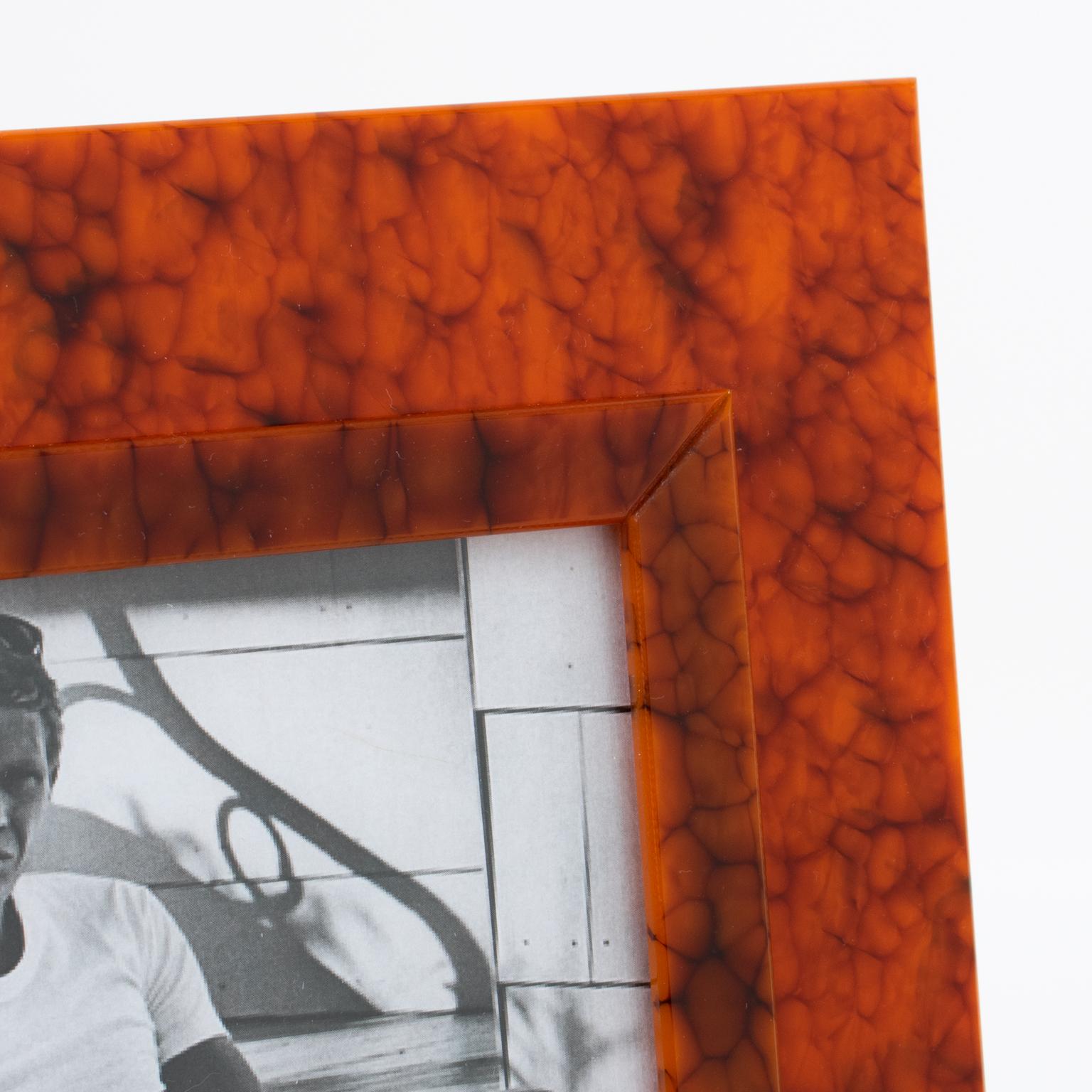 Lucite Cornice in lucite tartarugata, anni '70 in vendita