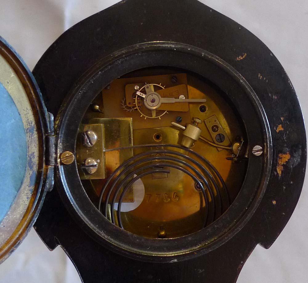 Reloj de sobremesa de carey con incrustaciones de plata y cuerda Silver en venta