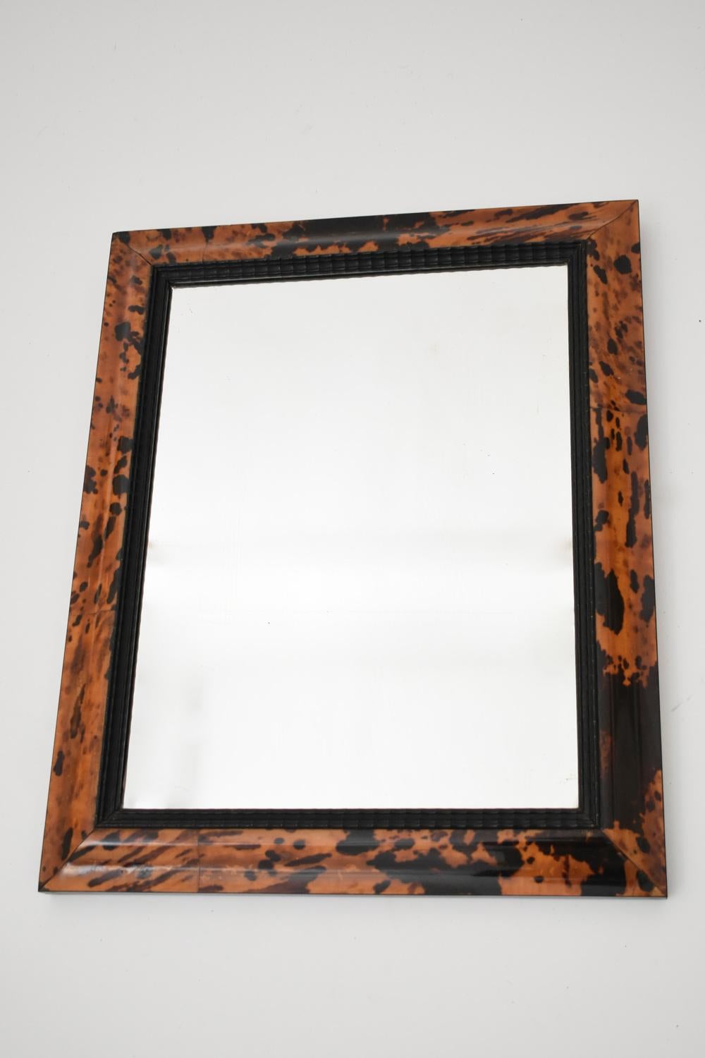 Tortoiseshell mirror, 1910s. In Excellent Condition For Sale In Lisboa, PT