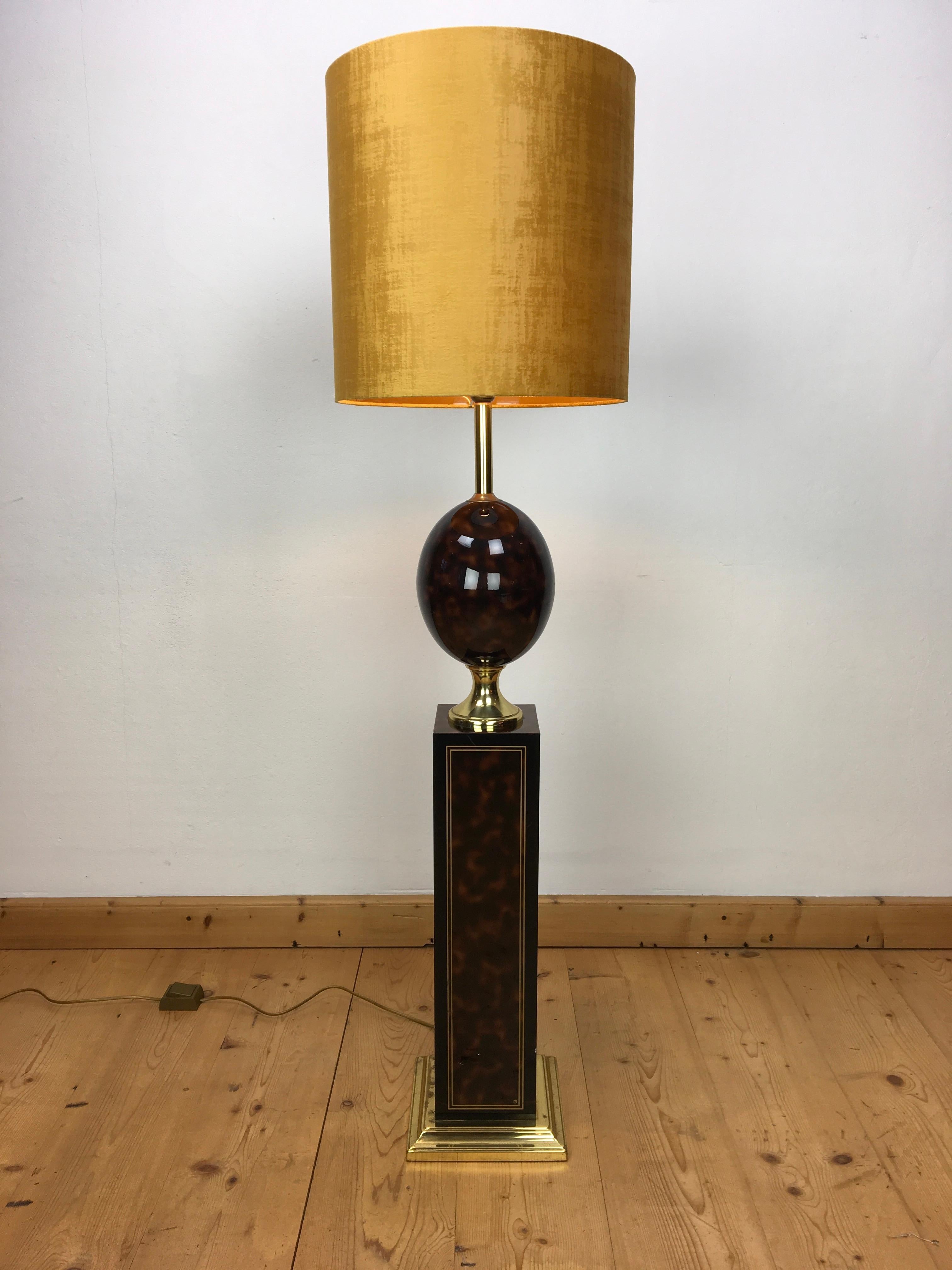Stehlampe aus Straußeneier mit Schildpatt, Maison Le Dauphin, Frankreich im Zustand „Relativ gut“ im Angebot in Antwerp, BE