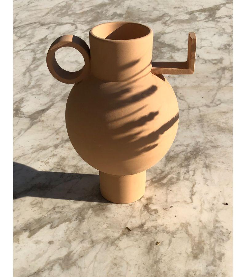 Torus Terracotta Vase by Lea Ginac In New Condition For Sale In Geneve, CH