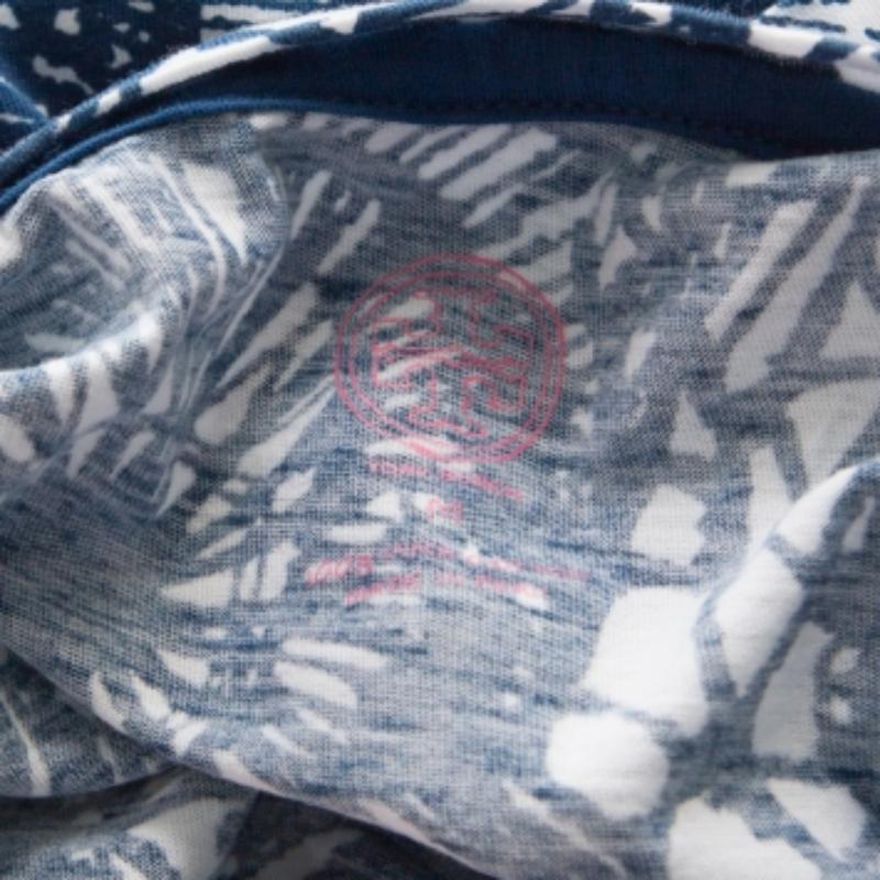 Camiseta de algodón pima con estampado de atrapasueños azul mar Báltico M de Tory Burch en Bueno estado para la venta en Dubai, Al Qouz 2