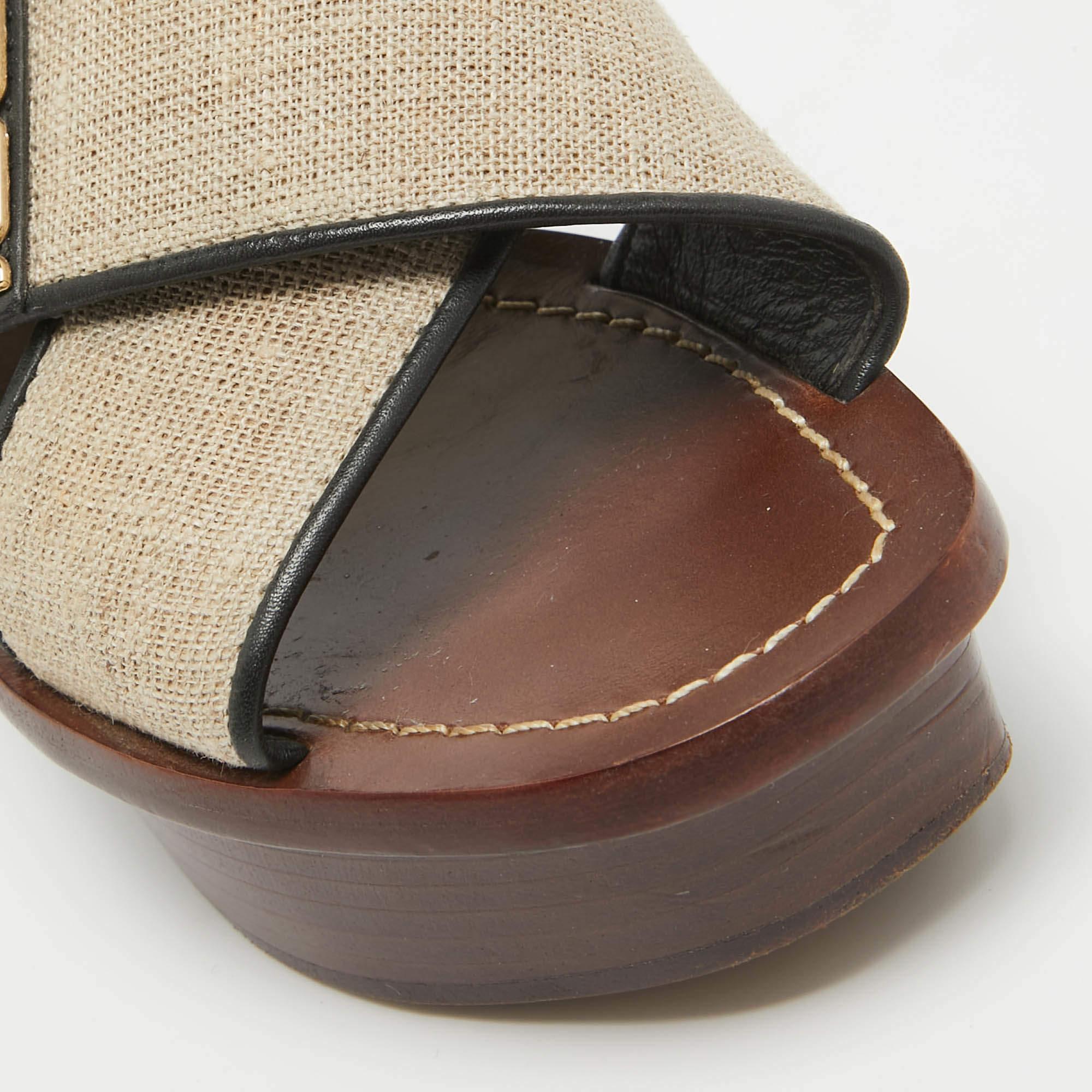 Tory Burch Beige/Schwarz Canvas und Leder Plattform Slide Sandalen Größe 36 im Angebot 3