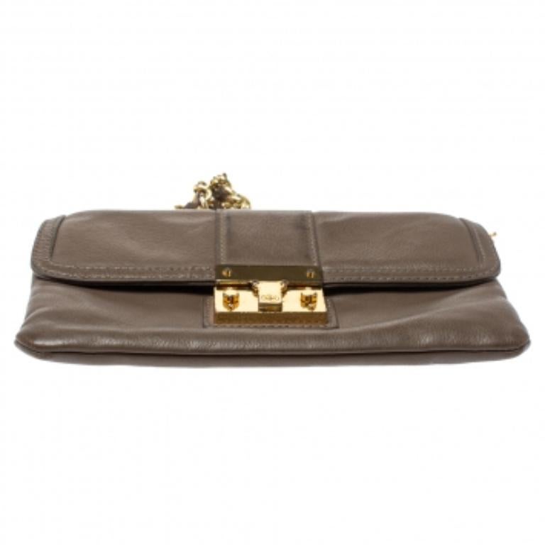 Tory Burch Beige Leather Crossbody Bag In Fair Condition For Sale In Dubai, Al Qouz 2
