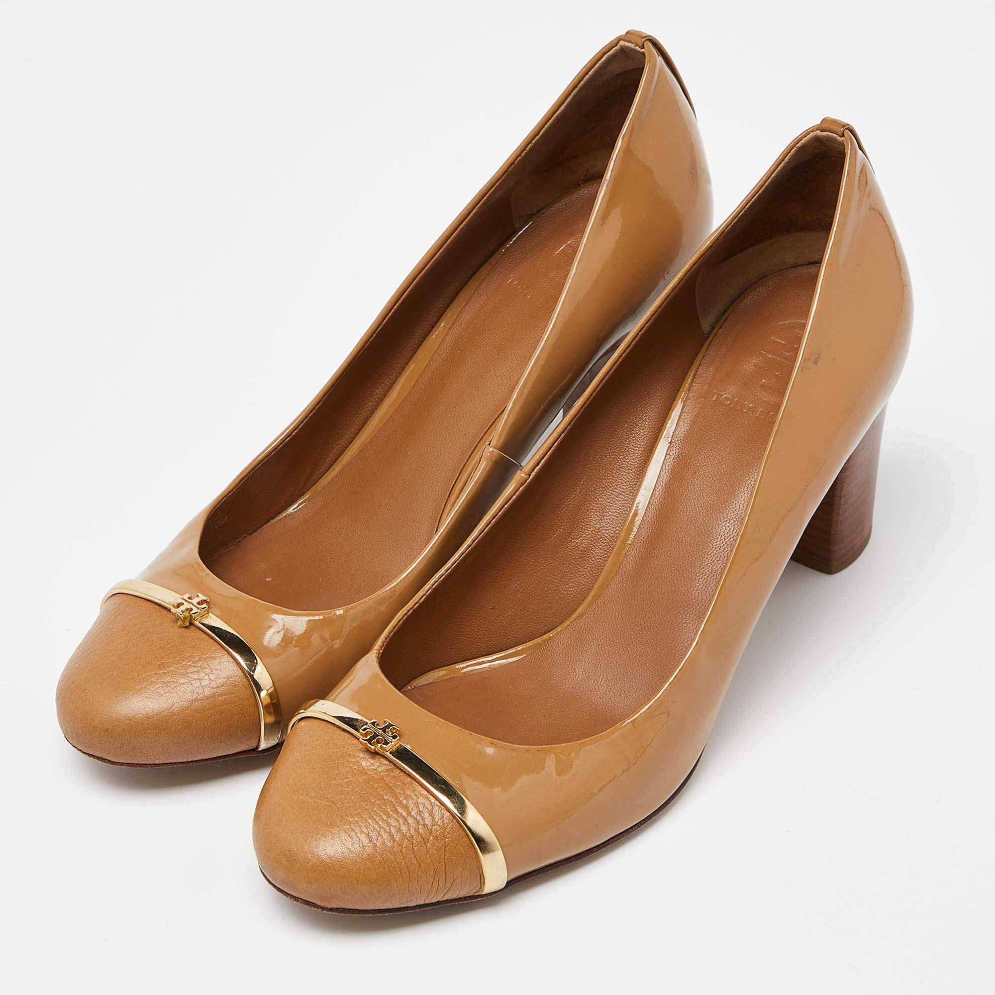 Make a chic style statement with these designer pumps. They showcase sturdy heels and durable soles perfect for your fashionable outings
