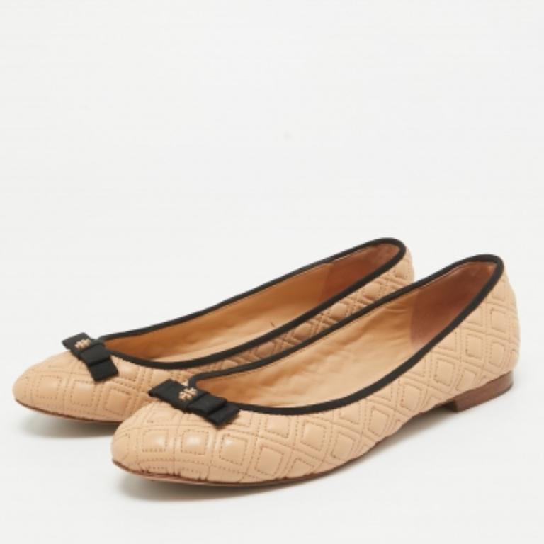 Tory Burch - Ballerines Marion en cuir matelassé beige, taille 39,5 en vente 3