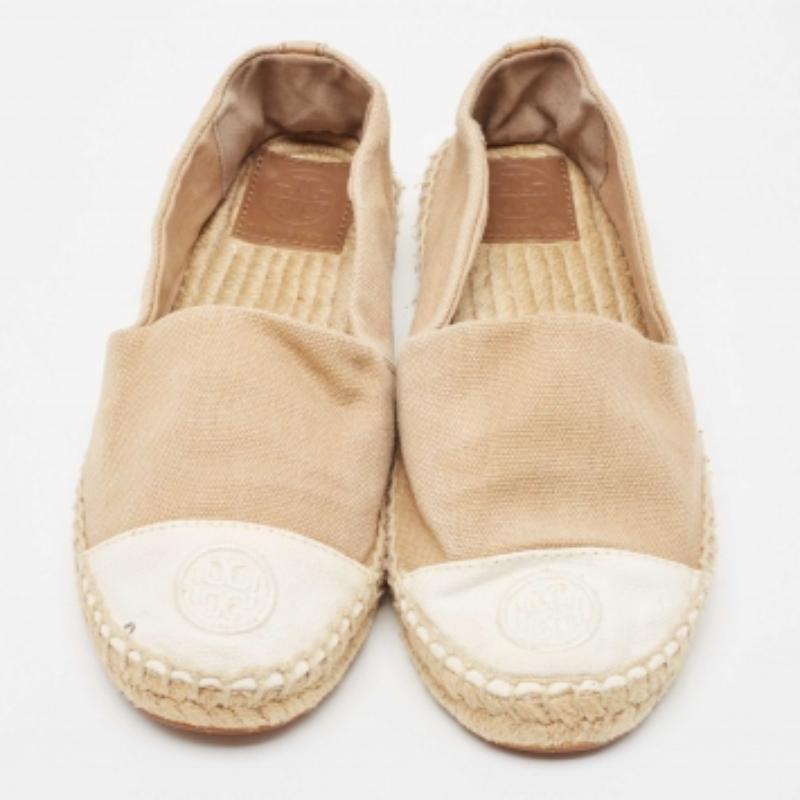 Tory Burch Beige/Weiß Canvas Espadrille Flats mit Zehenkappe aus Segeltuch Größe 37 Damen im Angebot