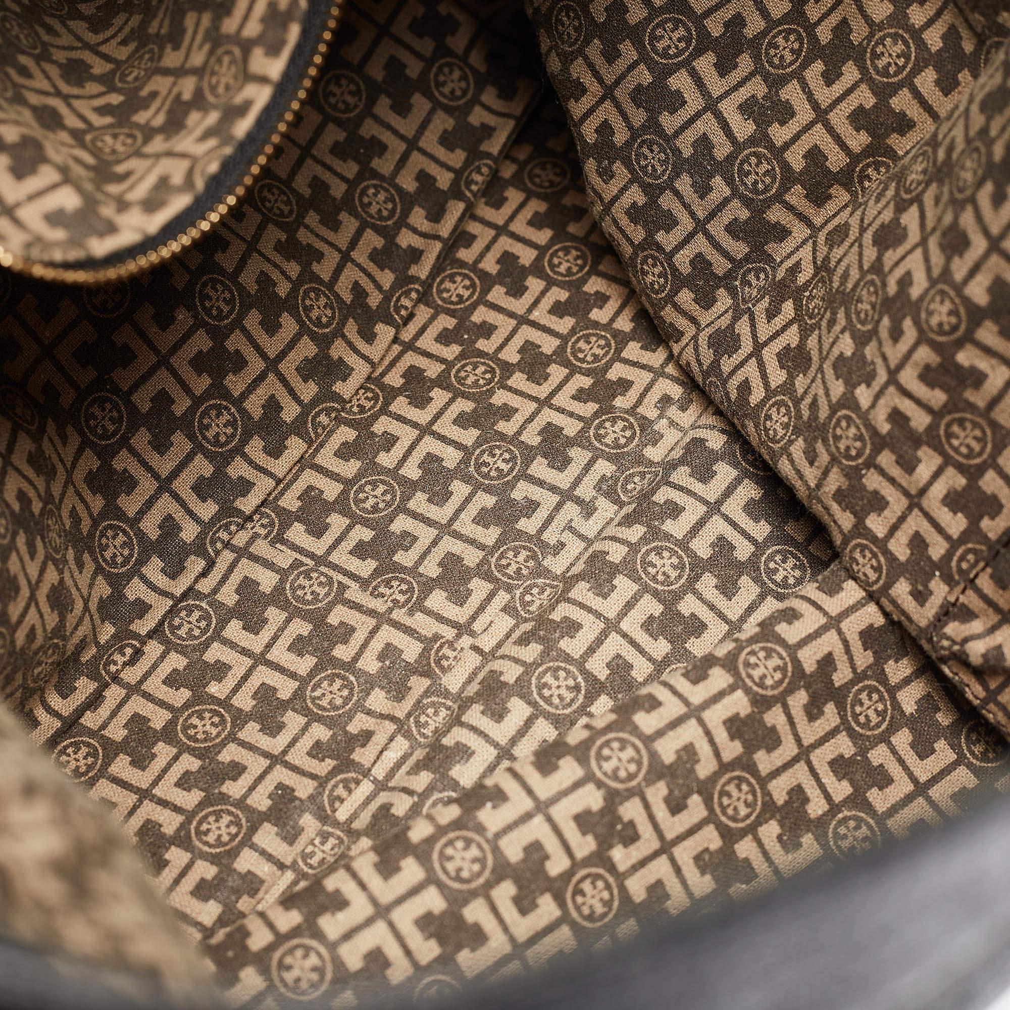 Tory Burch Black Iridescent Leather Logo Detail Hobo 4