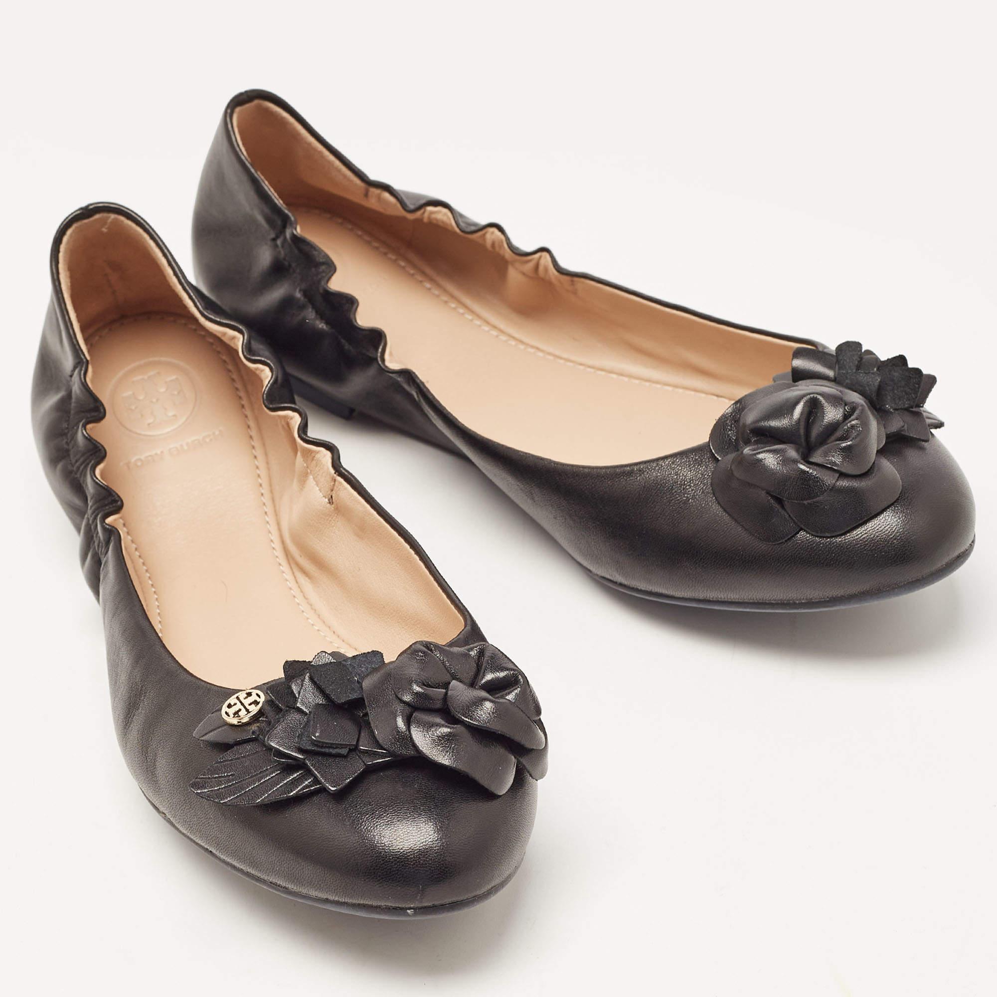 Women's Tory Burch Black Leather Blossom Ballet Flats Size 39.5 For Sale