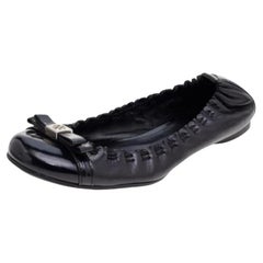 Tory Burch Bailarinas de piel negra con puntera estriada talla 36