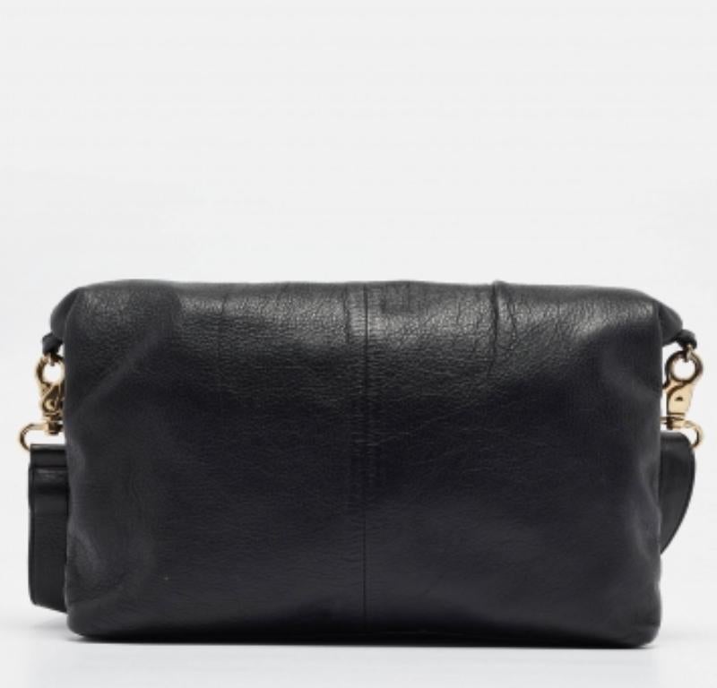 Tory Burch Schwarze gefaltete Umhängetasche aus Leder im Angebot 2