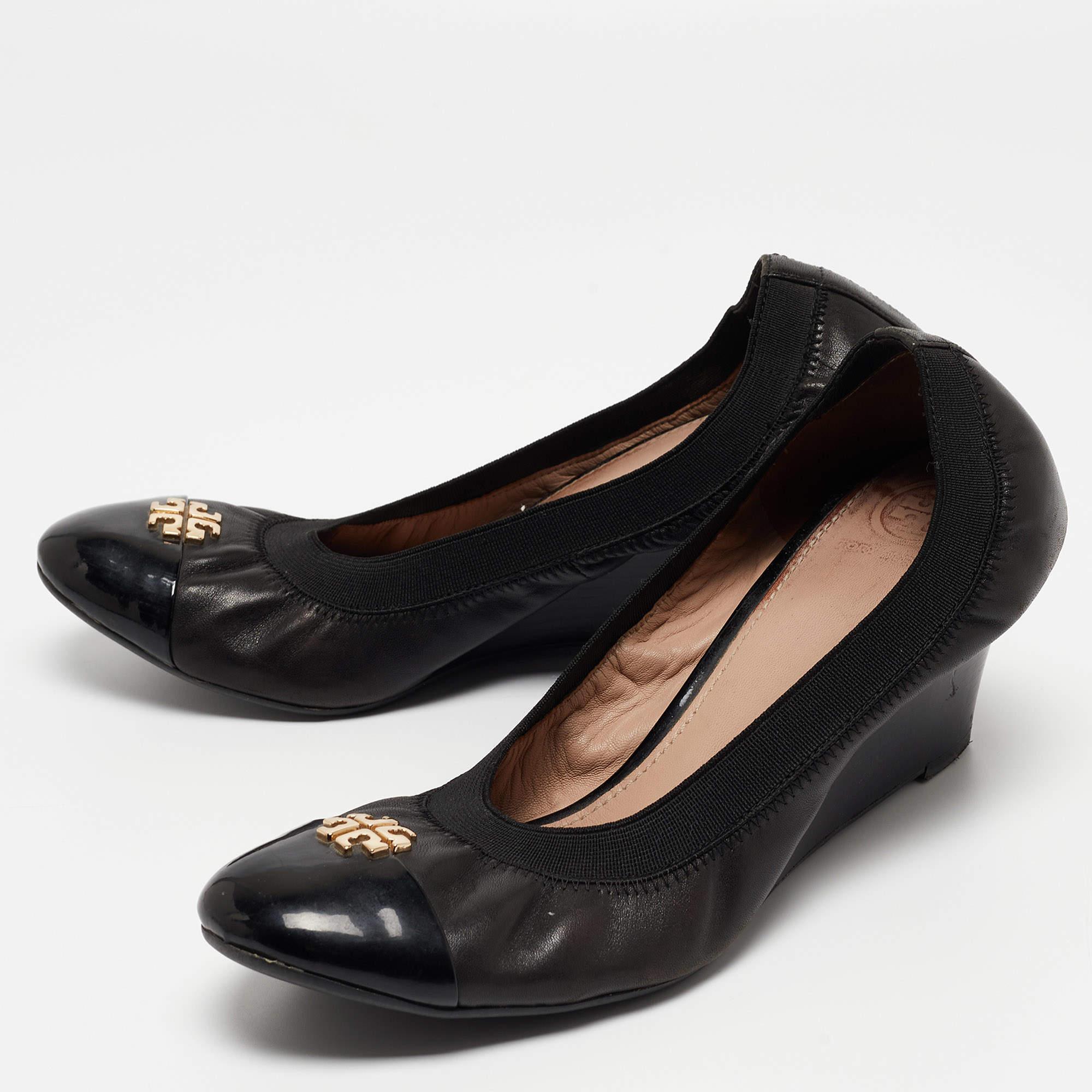 The fashion house's tradition of excellence coupled with modern design sensibilities works to make these wedge pumps a fabulous choice. Theyll help you deliver a classy look with ease.