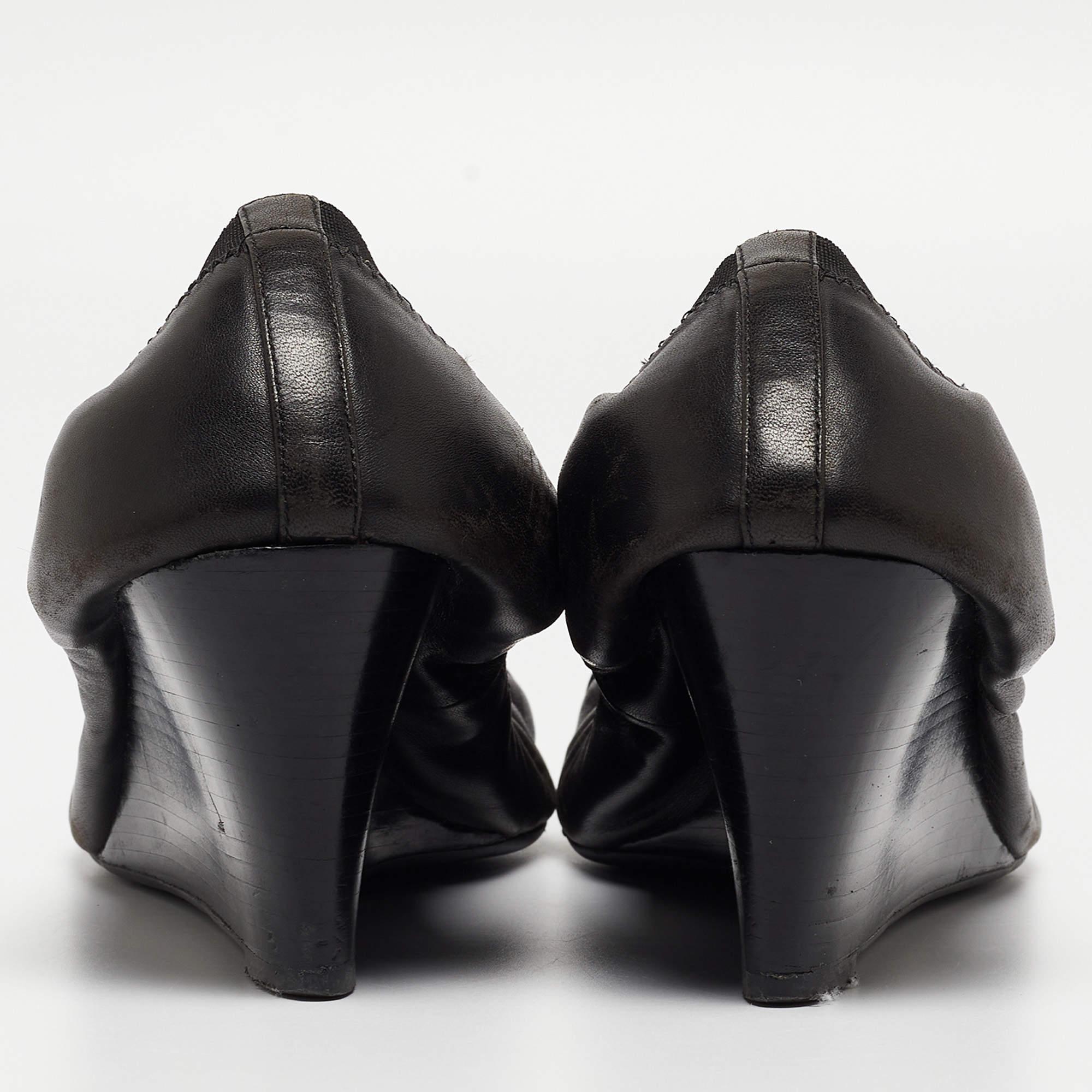Tory Burch Black Leather Jolie Wedge Cap Toe Pumps Size 40 For Sale 1
