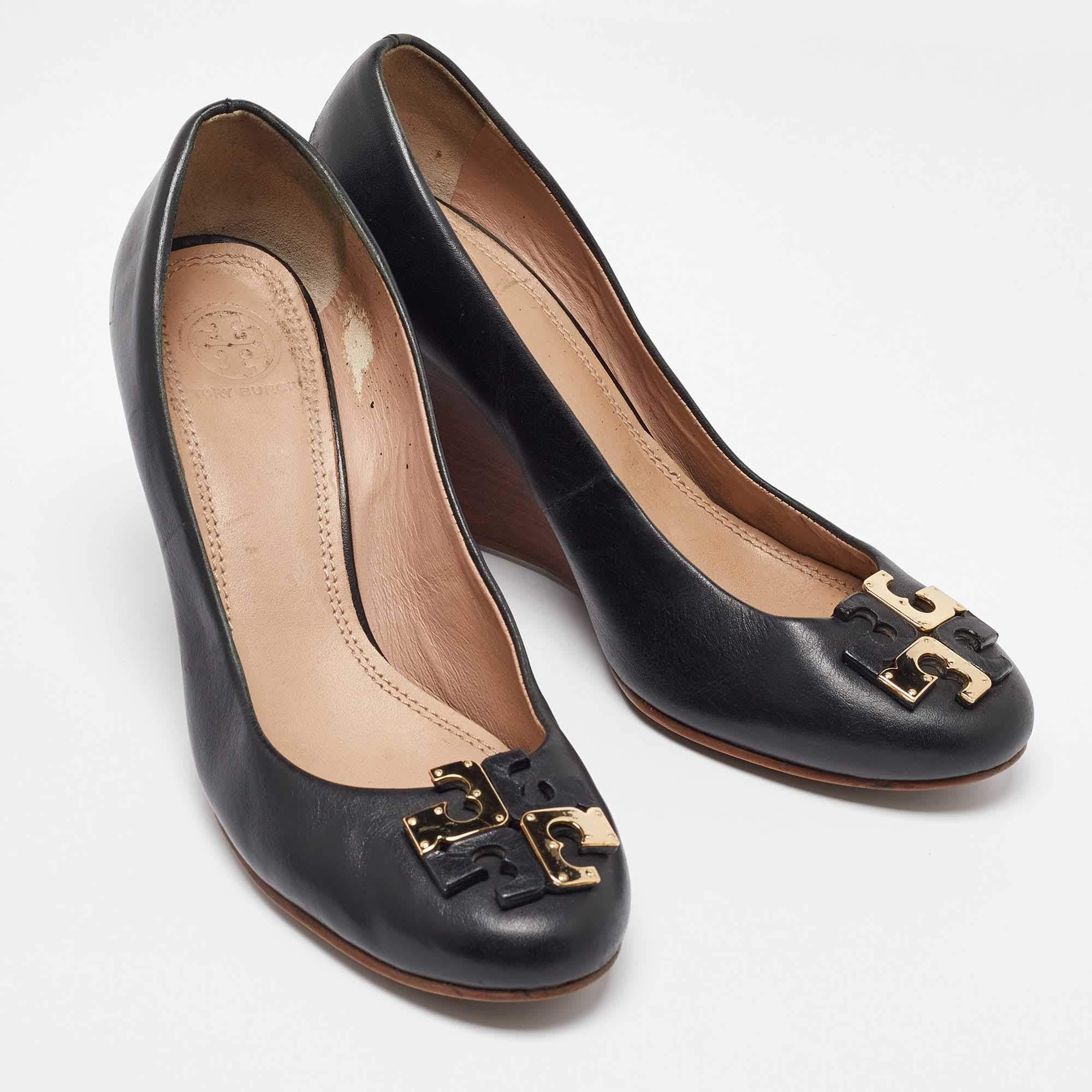 Women's Tory Burch Black Leather Lowell Wedge Pumps Size 38.5 For Sale