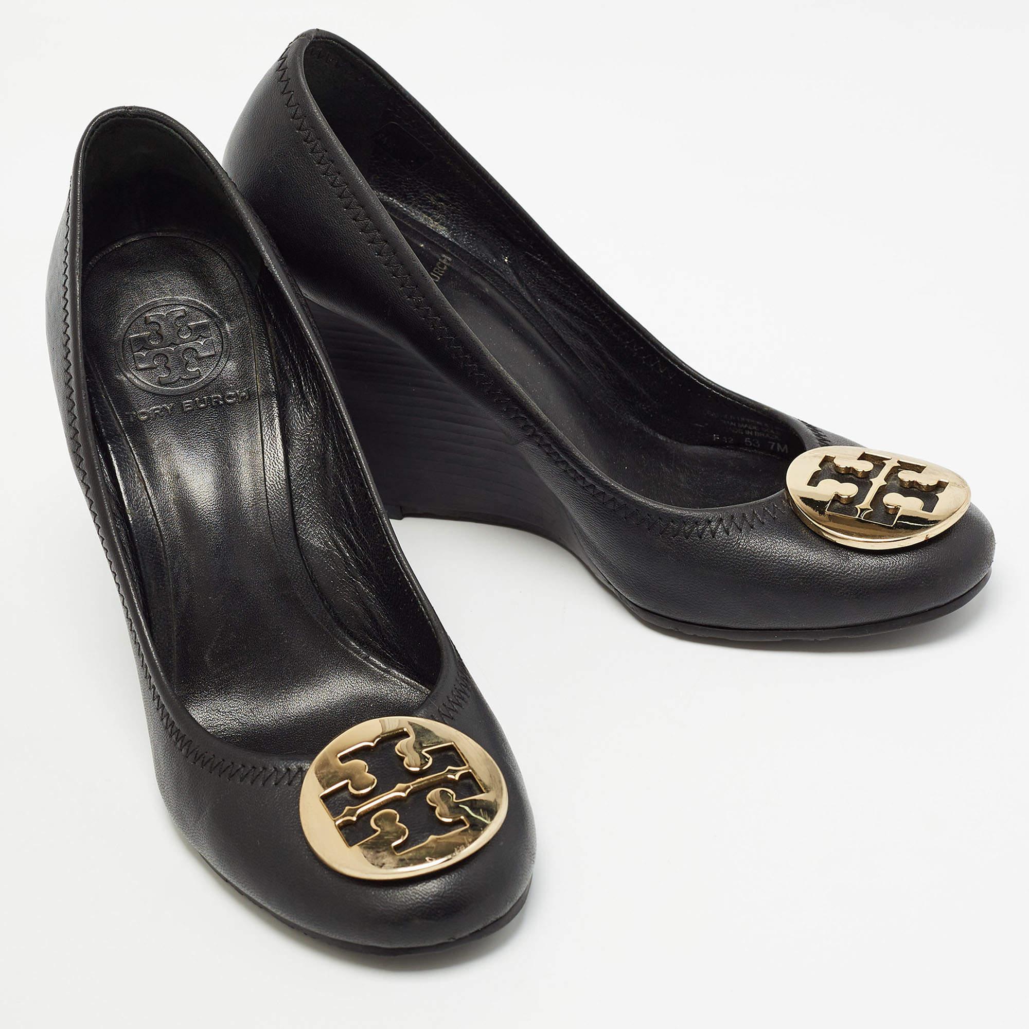 Women's Tory Burch Black Leather Sally Wedge Pumps Size 37.5 For Sale