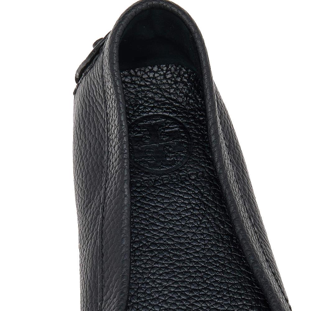 Tory Burch Black Leather Slip On Loafers Size 38 For Sale 2