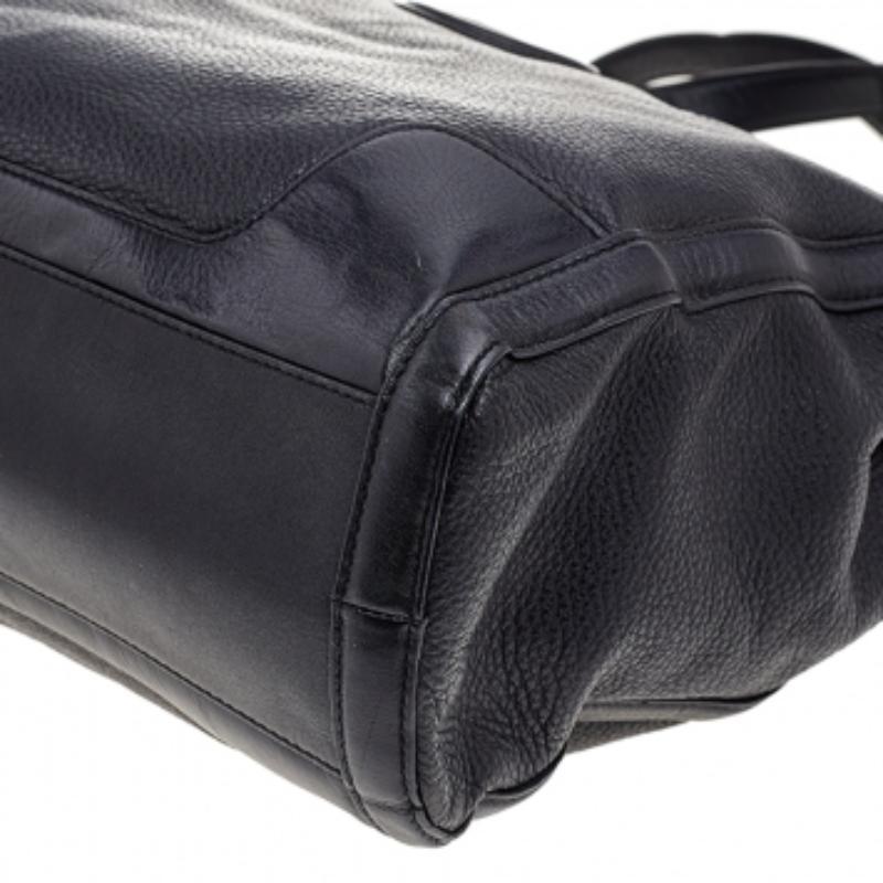 Tory Burch Tote Robinson con zip superiore in pelle nera in vendita 2