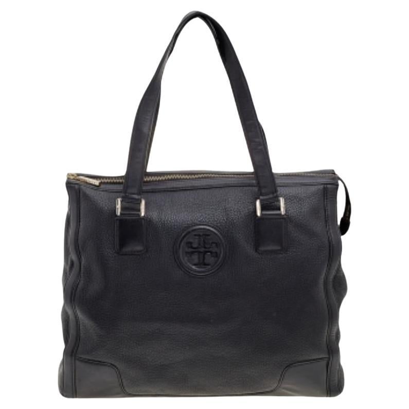 Tory Burch Tote Robinson con zip superiore in pelle nera in vendita