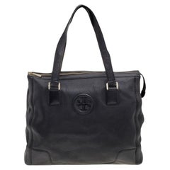 Tory Burch Tote Robinson con zip superiore in pelle nera