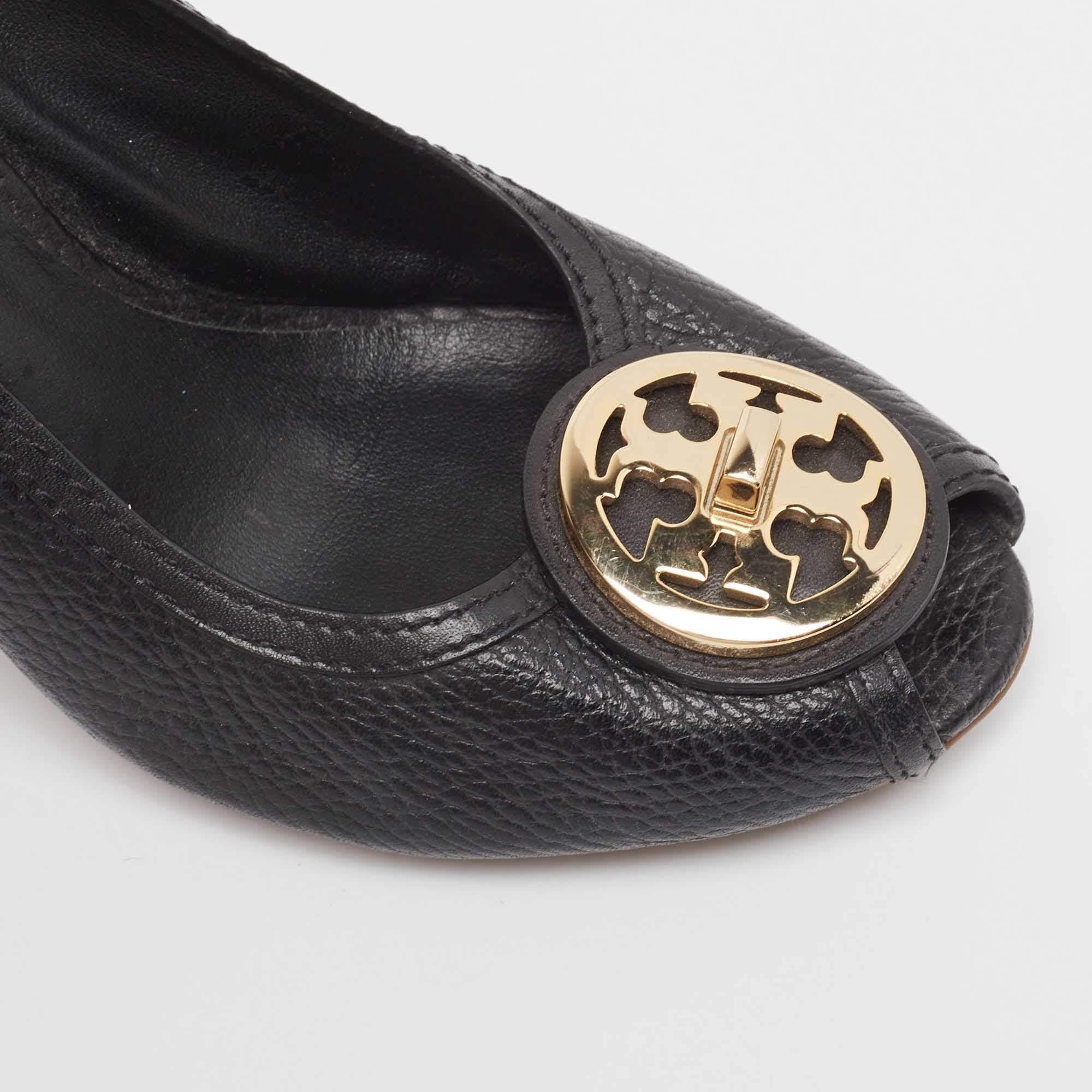 Tory Burch Black Leather Wedge  Pumps Size 38 4