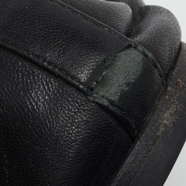 Tory Burch Schwarze Jolie Scrunch Ballettschuhe aus Lack und Leder Größe 35.5 im Angebot 4