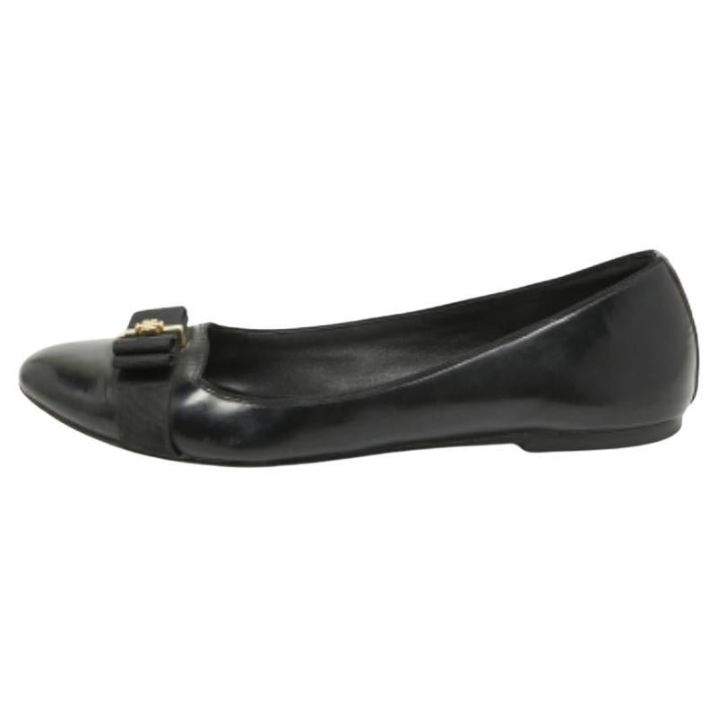 Tory Burch Bailarinas de charol negro con lazo talla 39