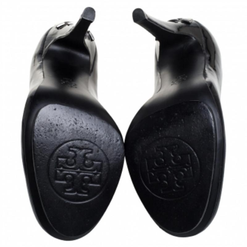 Tory Burch Black Patent Leather Embellished Heel Round Toe Pumps Size 36 For Sale 1