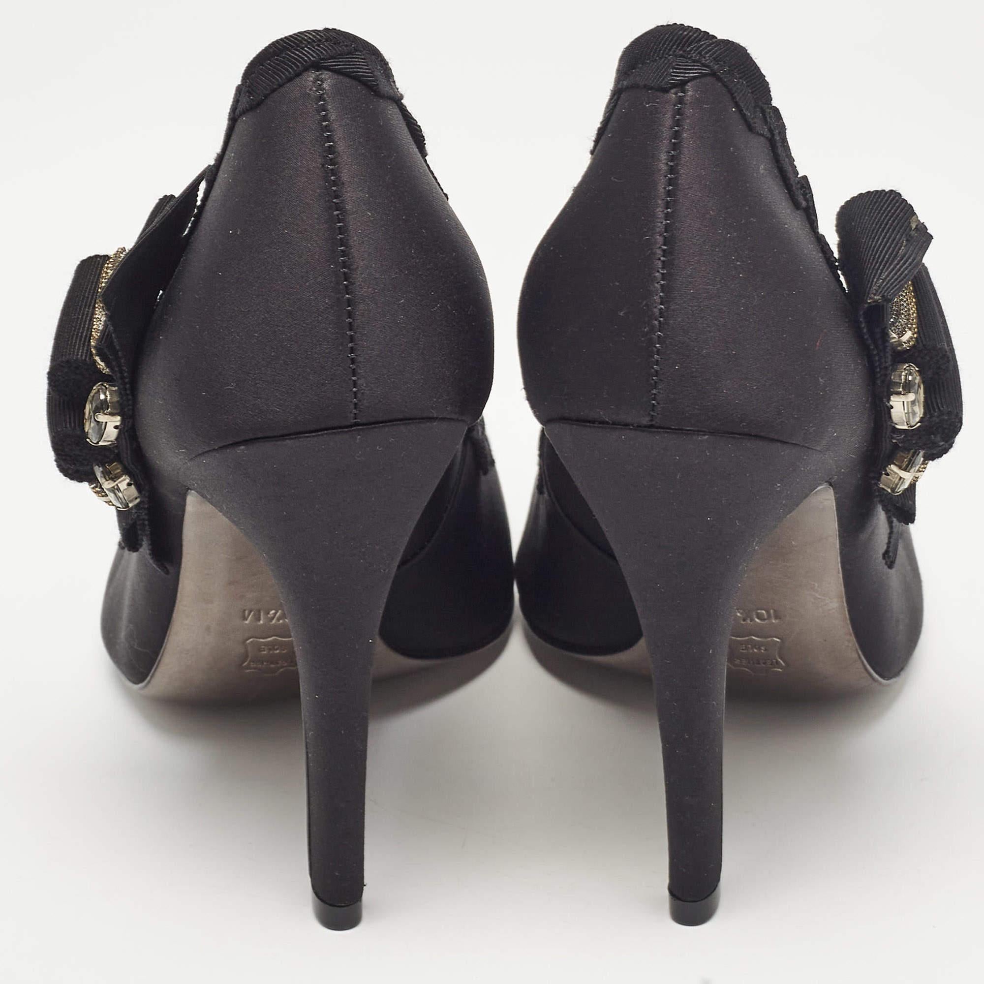 Tory Burch Black Satin Embellished Bow Pumps Size 41 For Sale 1
