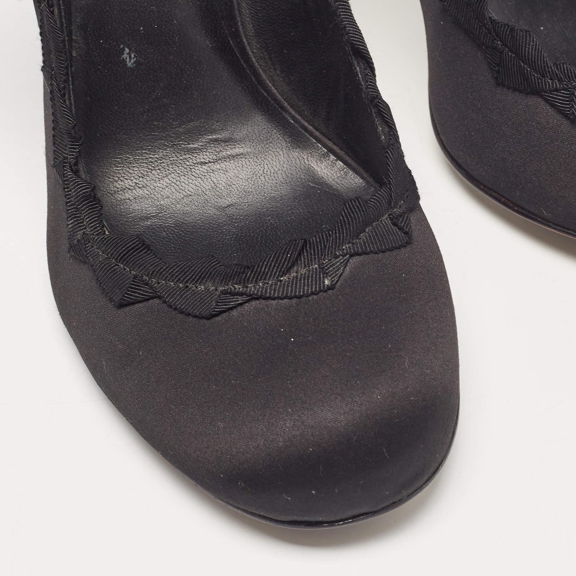 Tory Burch Black Satin Embellished Bow Pumps Size 41 For Sale 3